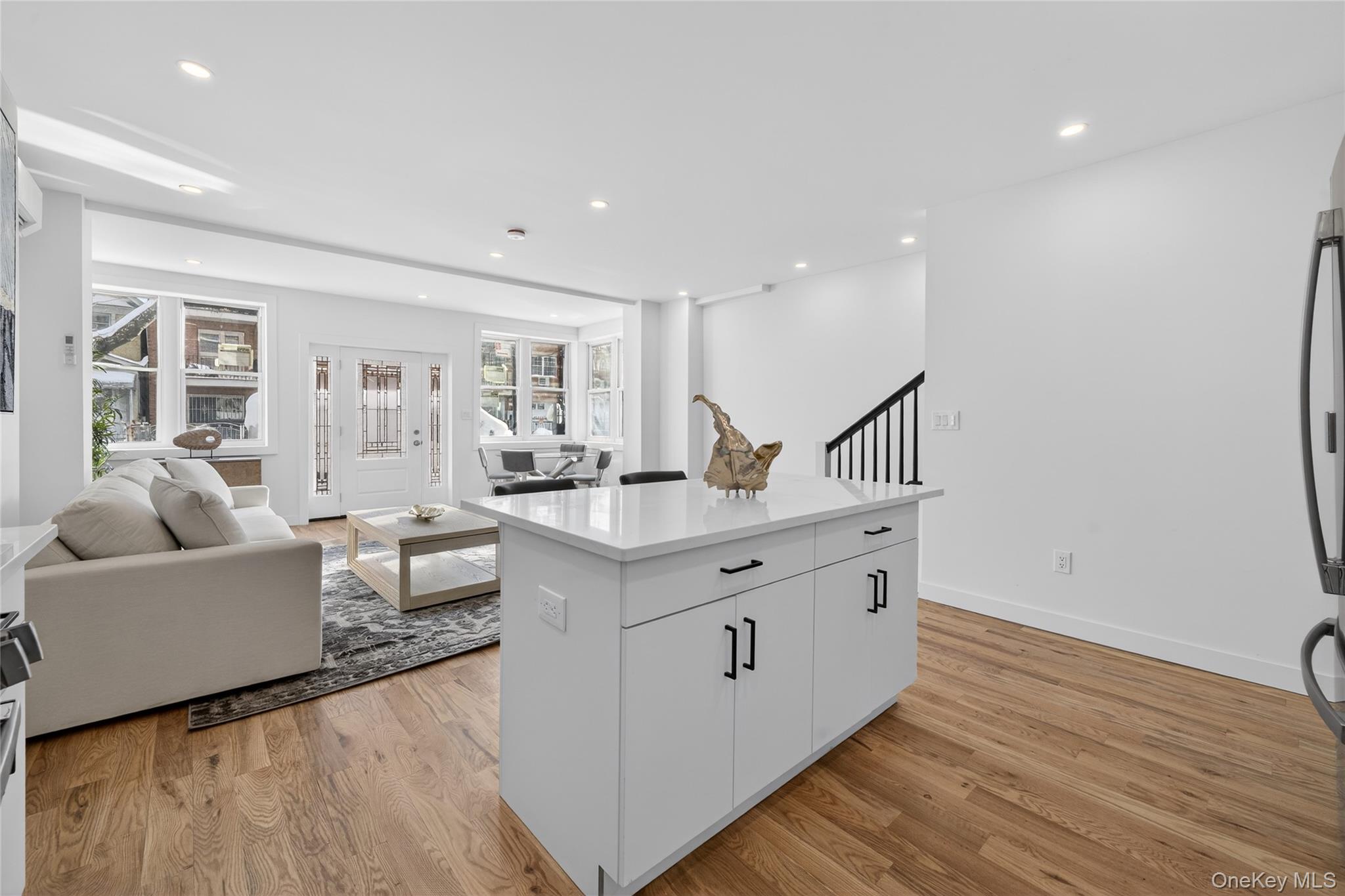 #11 photo, 10817 35th Avenue, 뉴욕퀸즈 Corona , NY 11368