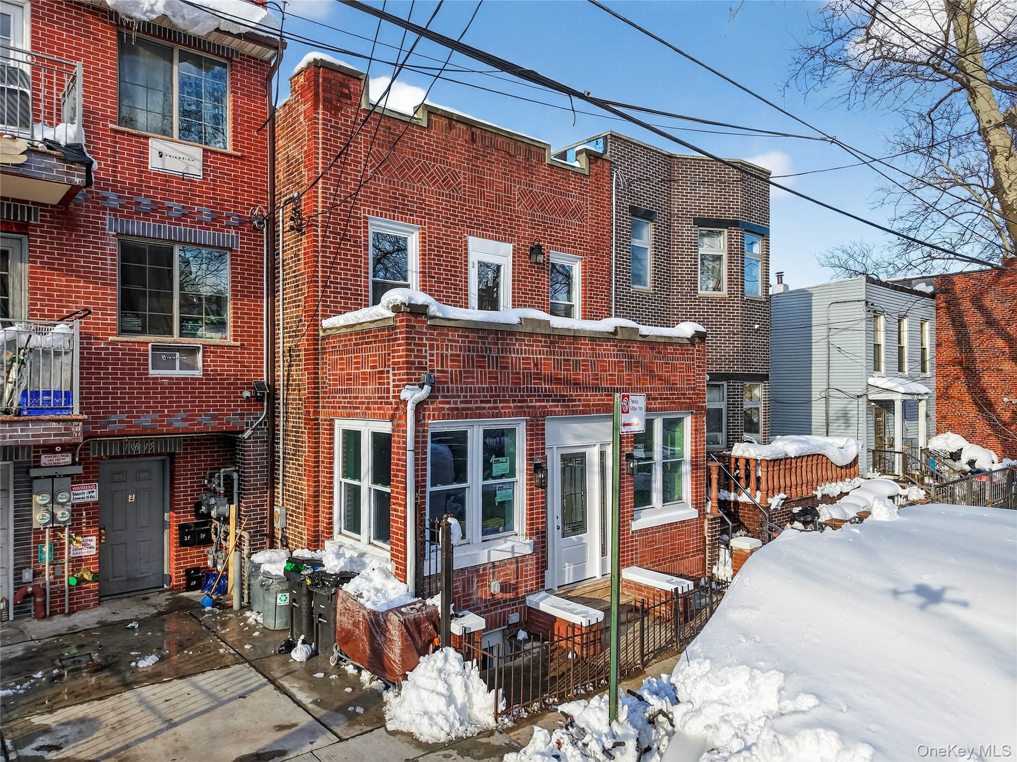 #4 photo, 10817 35th Avenue, 뉴욕퀸즈 Corona , NY 11368