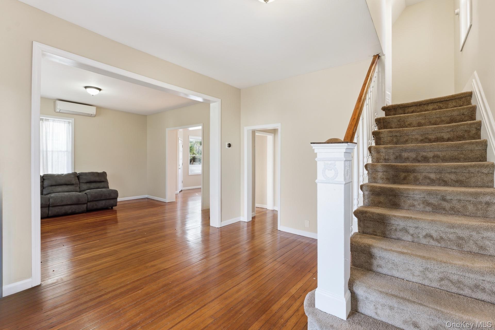 #7 photo, 161 Wallace Street, Freeport , NY 11520