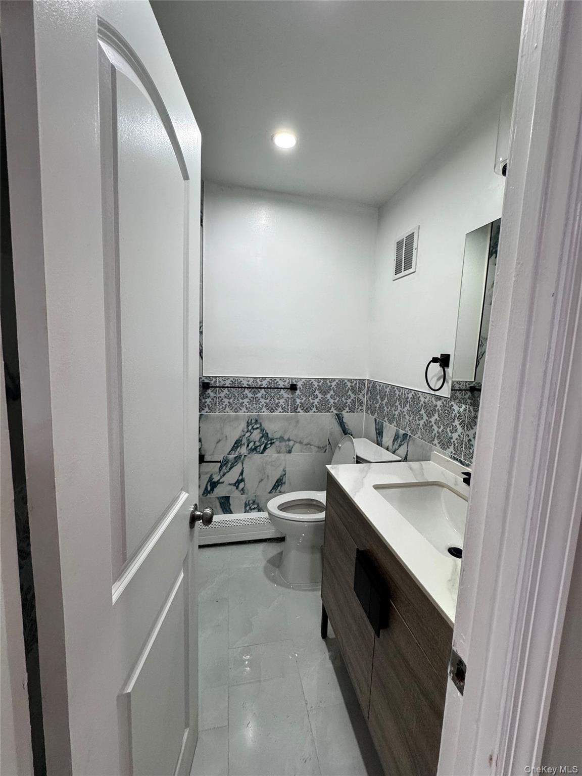 #3 photo, 4148 70th Street, Woodside , NY 11377