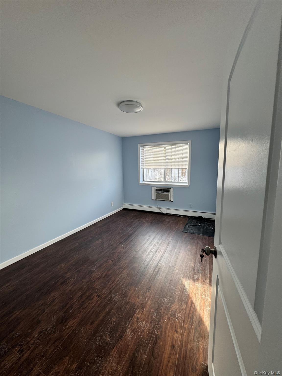 #7 photo, 4148 70th Street, Woodside , NY 11377