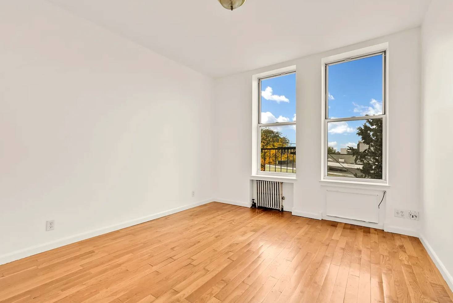 #3 photo, 566 ONDERDONK AVENUE, RIDGEWOOD , NY 11385