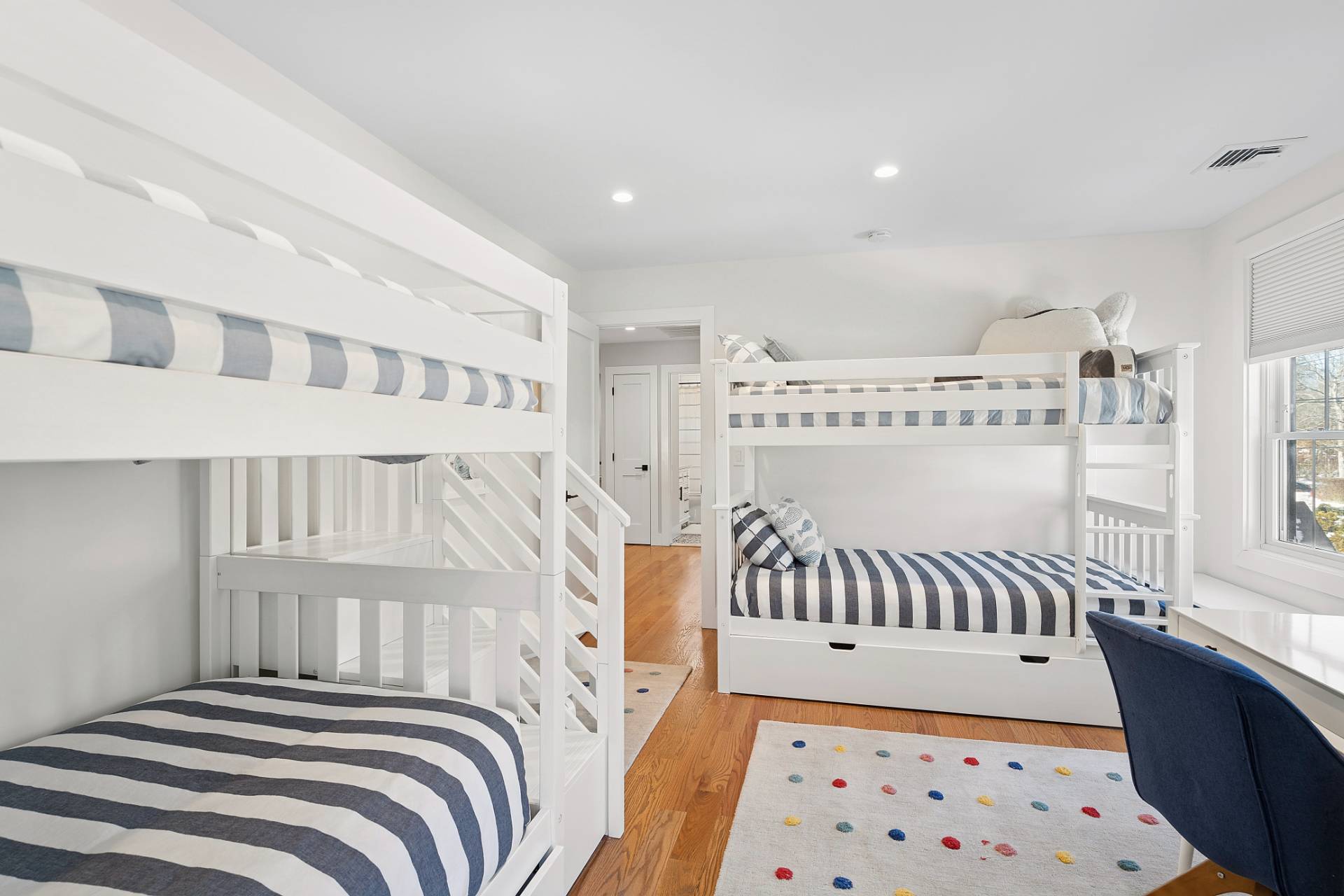 #14 photo, 55 SQUIRES AVE, East Quogue , NY 11942