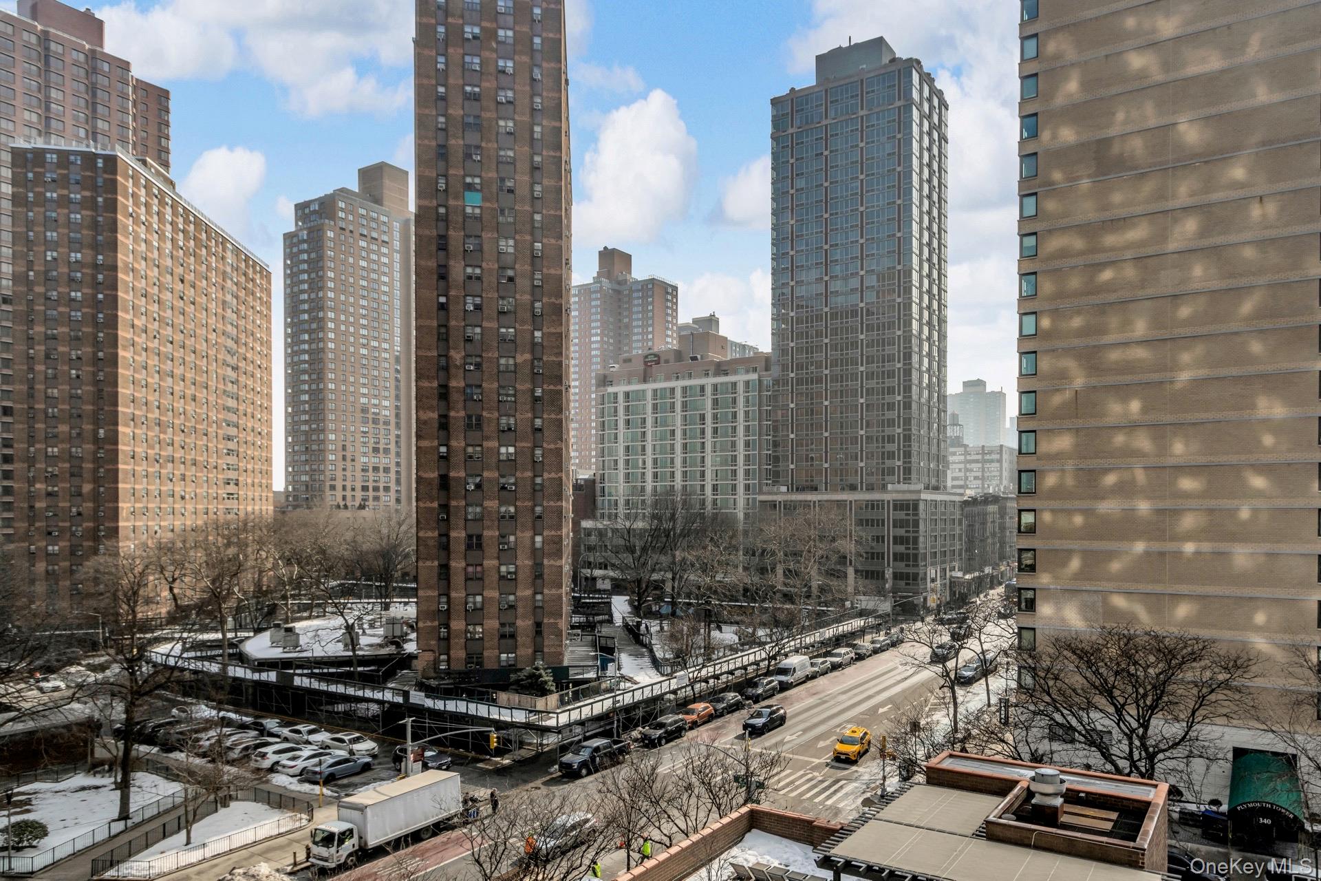 #18 photo, 345 E 93rd Street, New York (Manhattan) , NY 10128