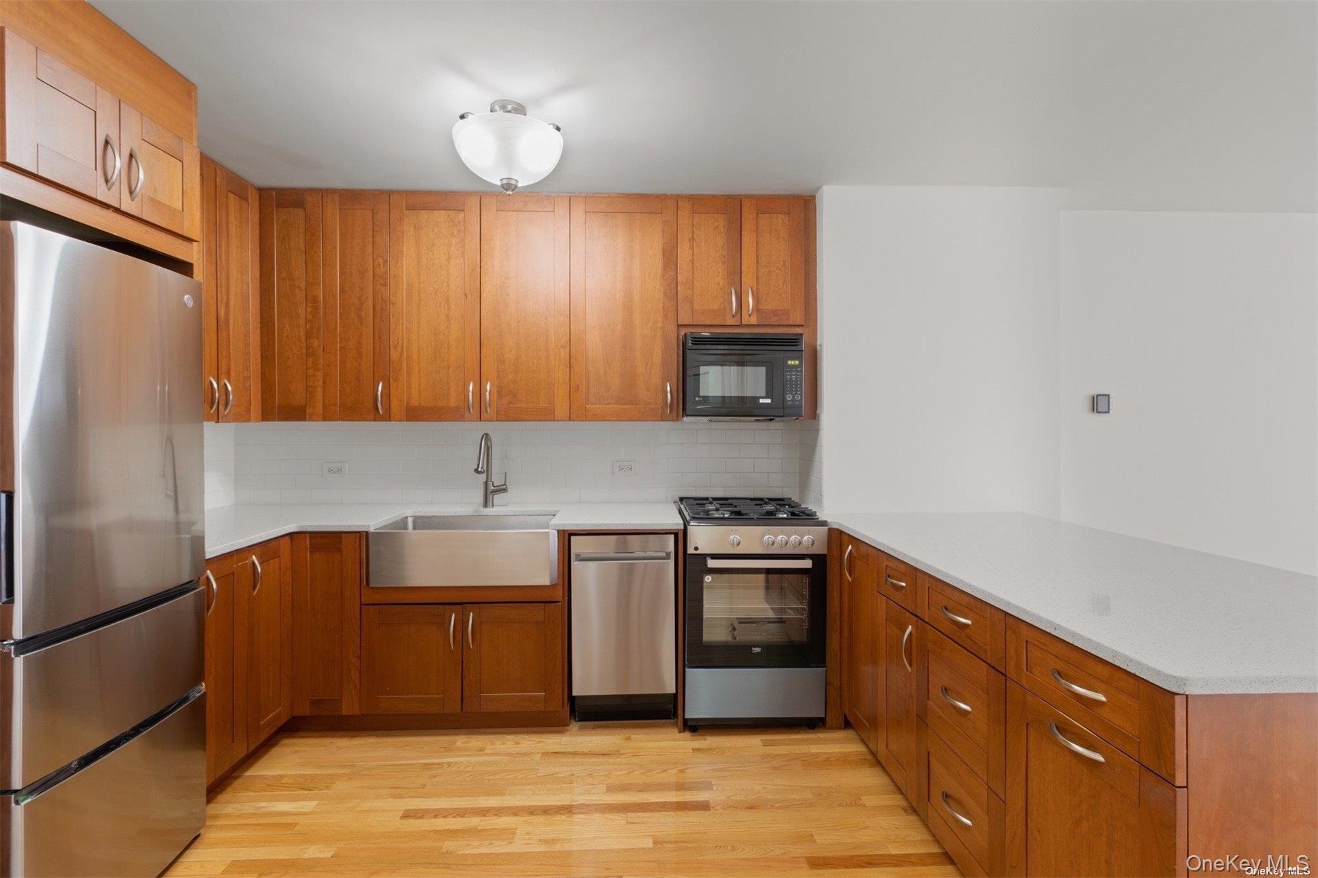 #5 photo, 345 E 93rd Street, New York (Manhattan) , NY 10128
