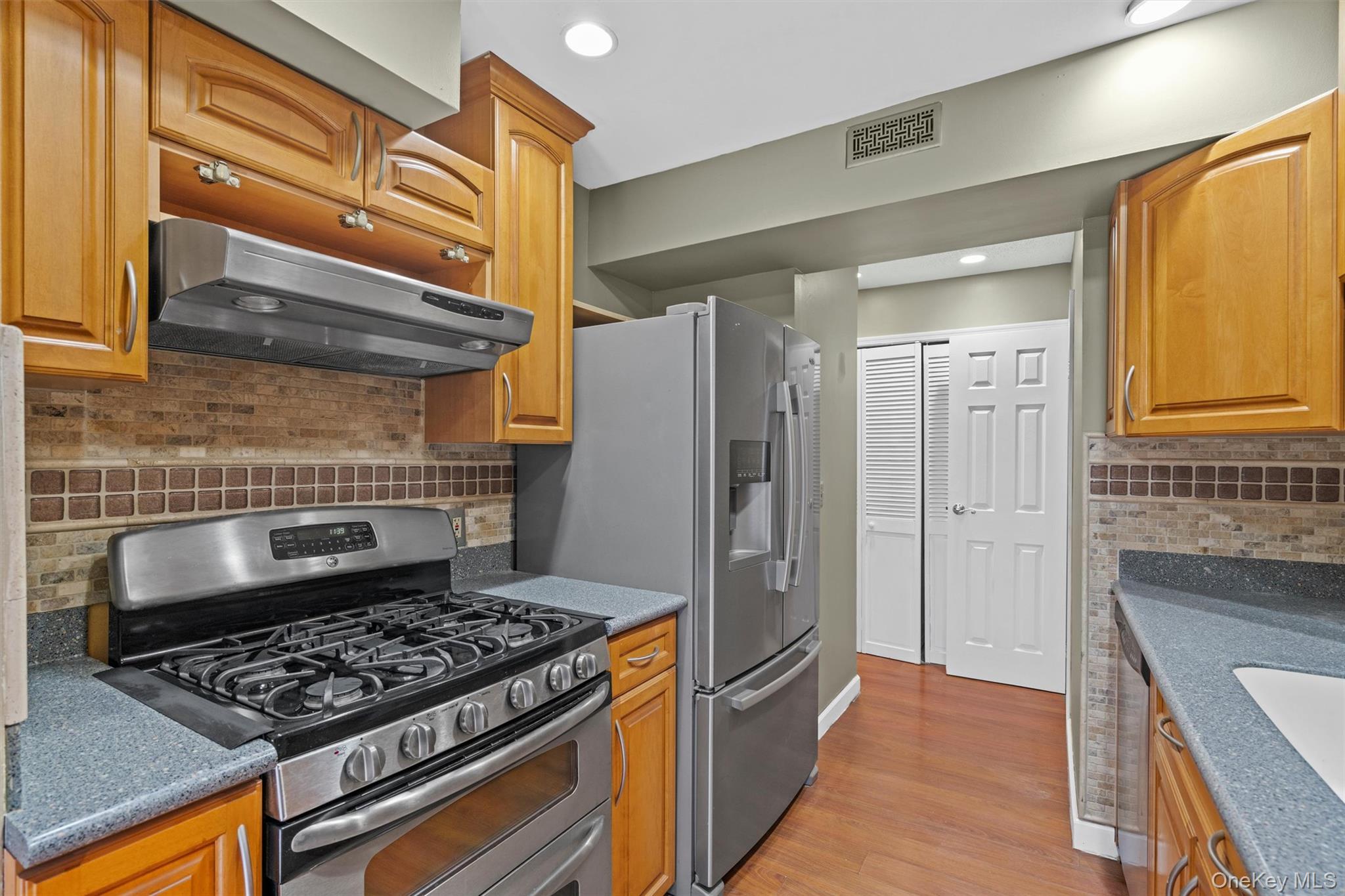 #9 photo, 1818 Whispering Hills, Chester , NY 10918