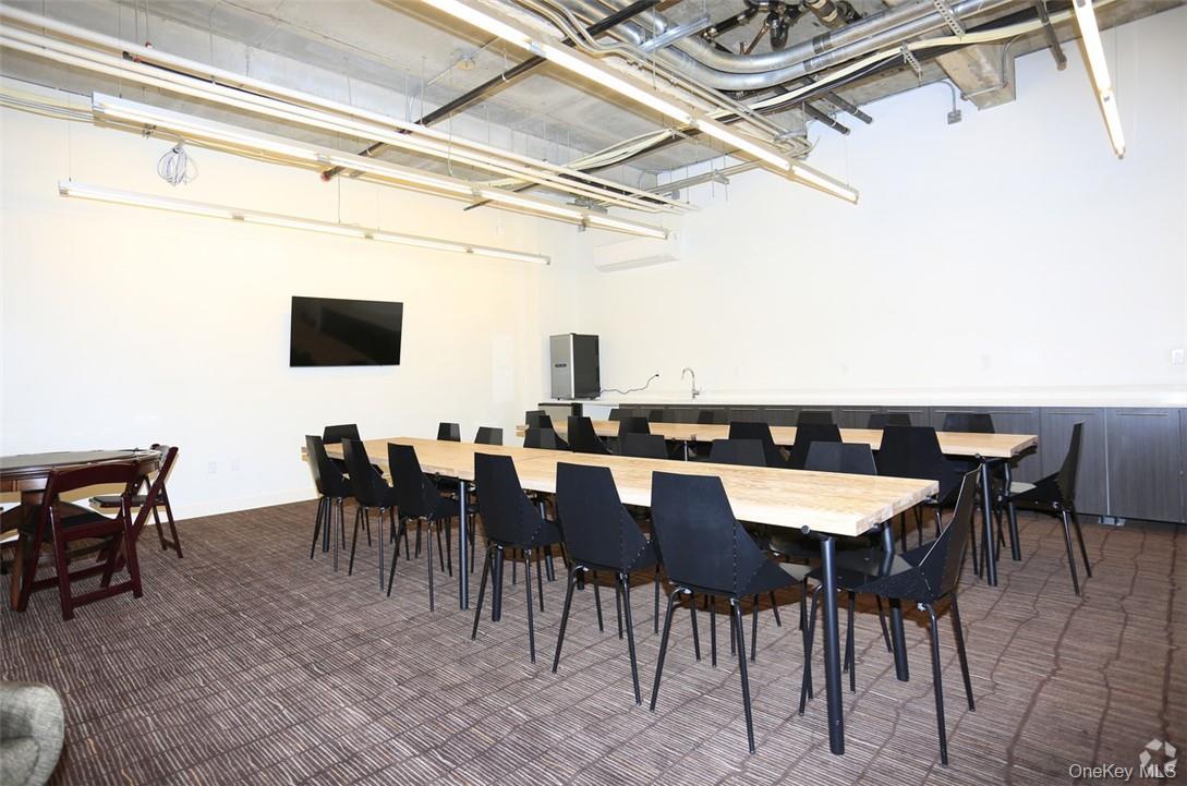 #17 photo, 121 Westmoreland Avenue, White Plains , NY 10606