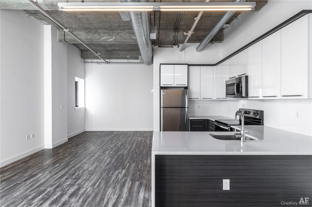 #2 photo, 121 Westmoreland Avenue, White Plains , NY 10606