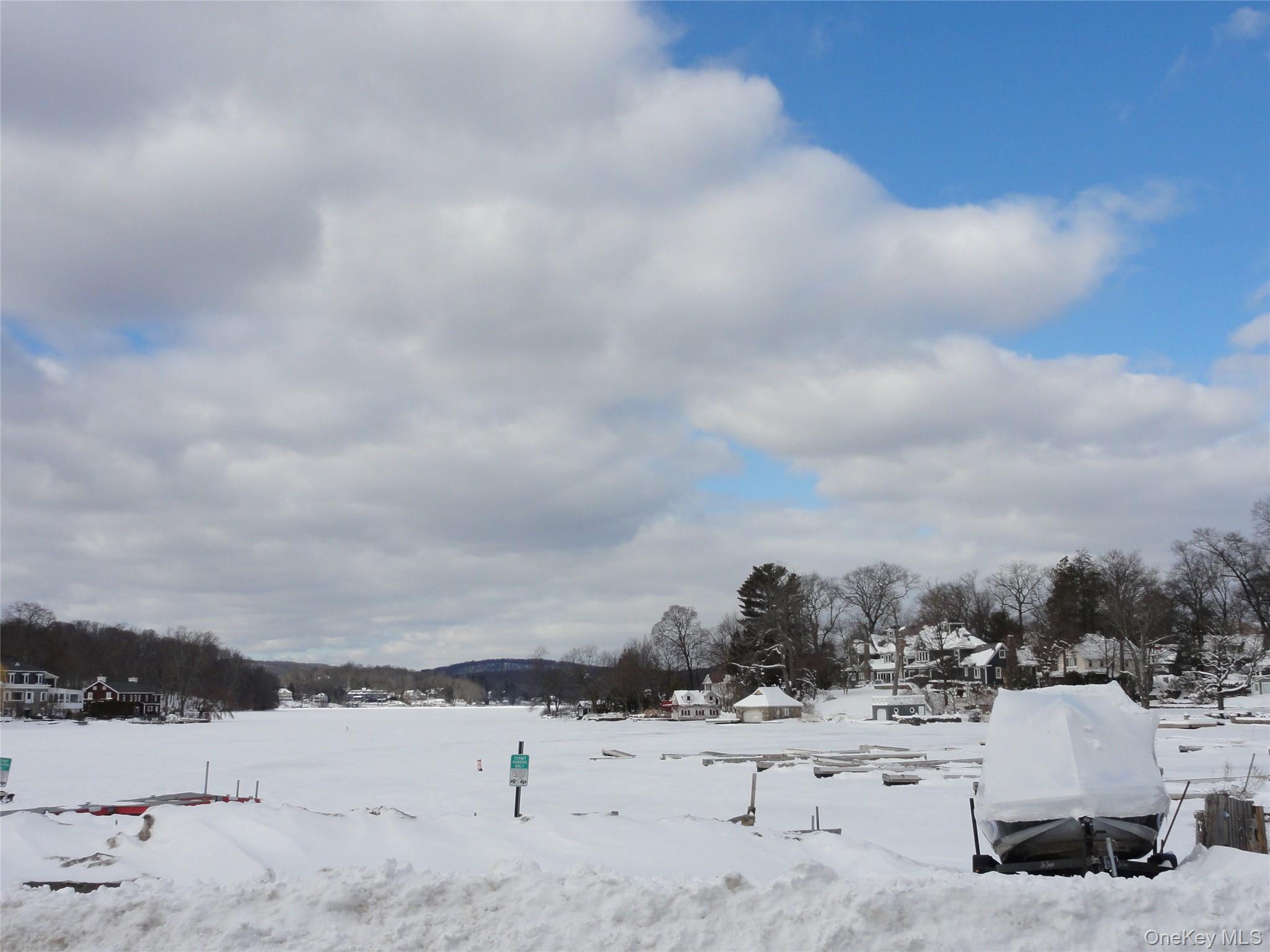 #7 photo, 900 S Lake Boulevard, 뉴욕주 Mahopac , NY 10541