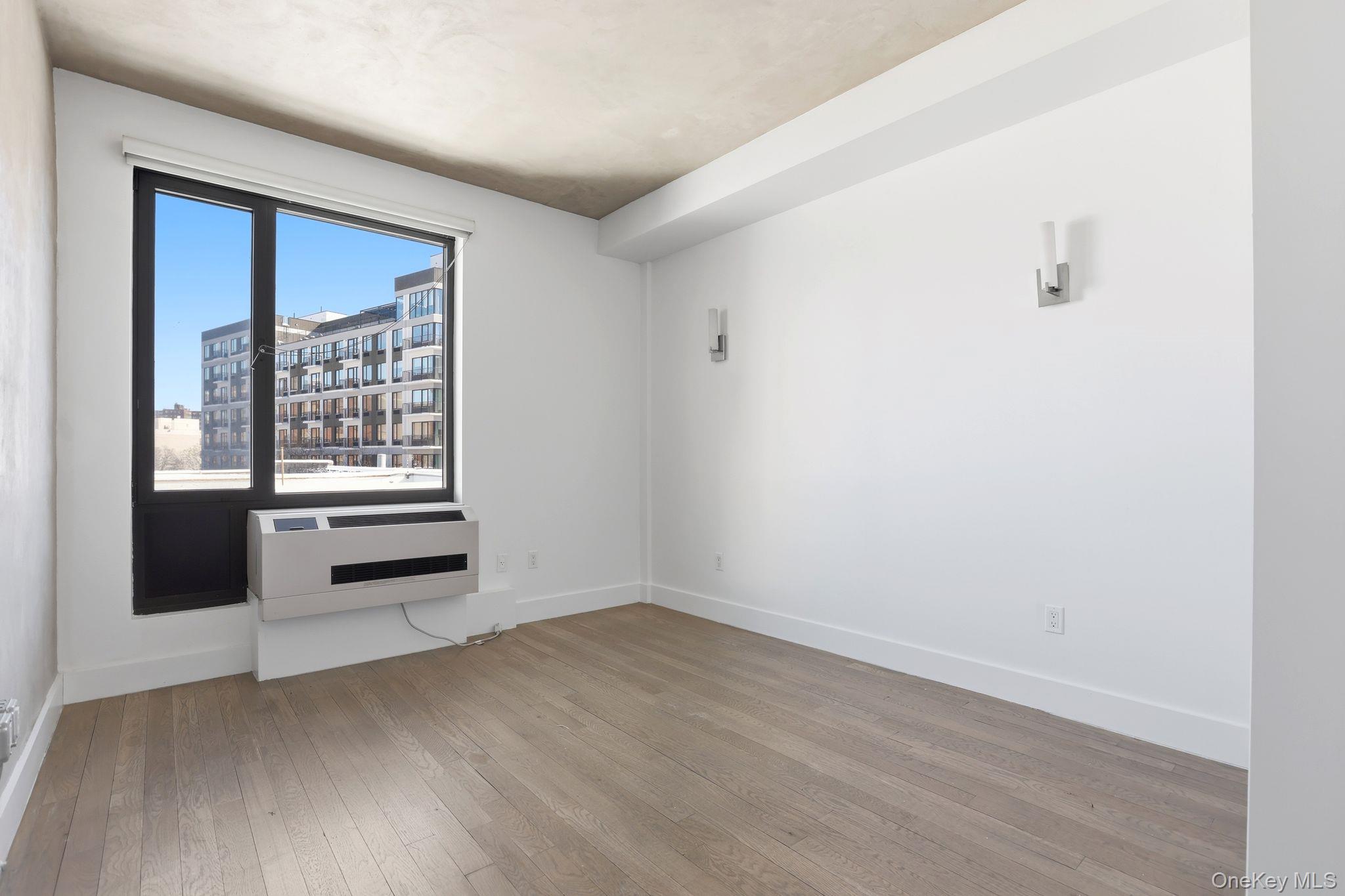 #5 photo, 225 E 138th Street, 브롱크스 Bronx , NY 10451