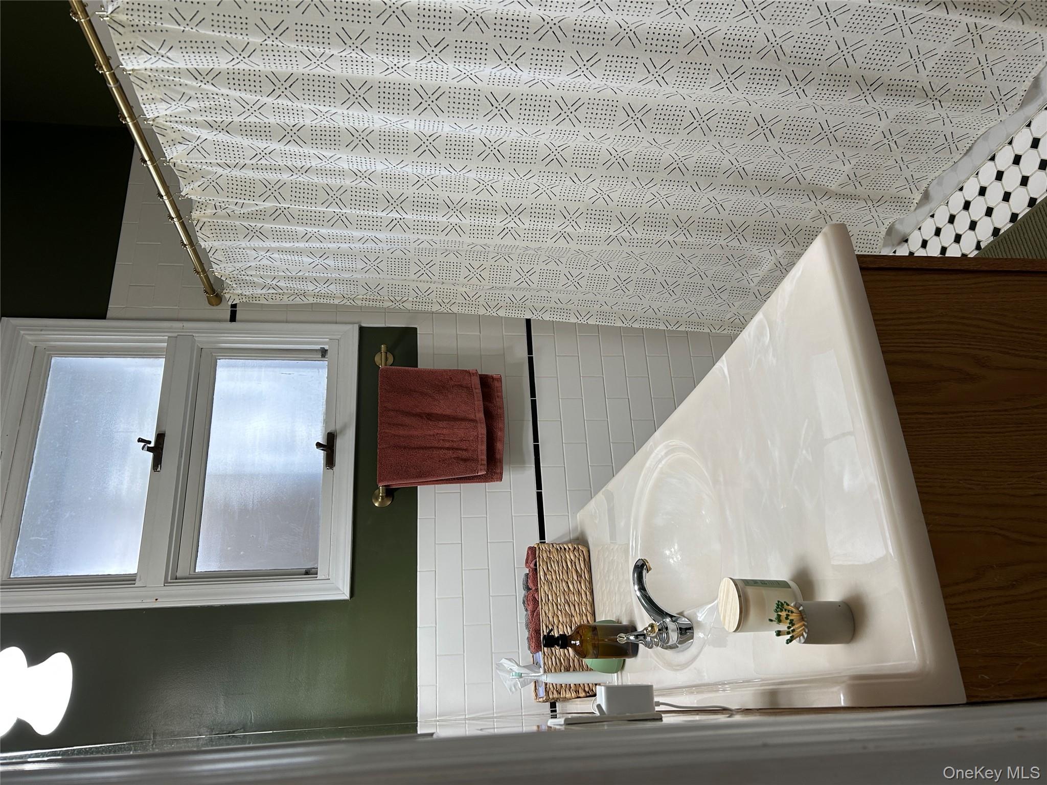 #12 photo, 666 Jersey Avenue, Greenwood Lake , NY 10925