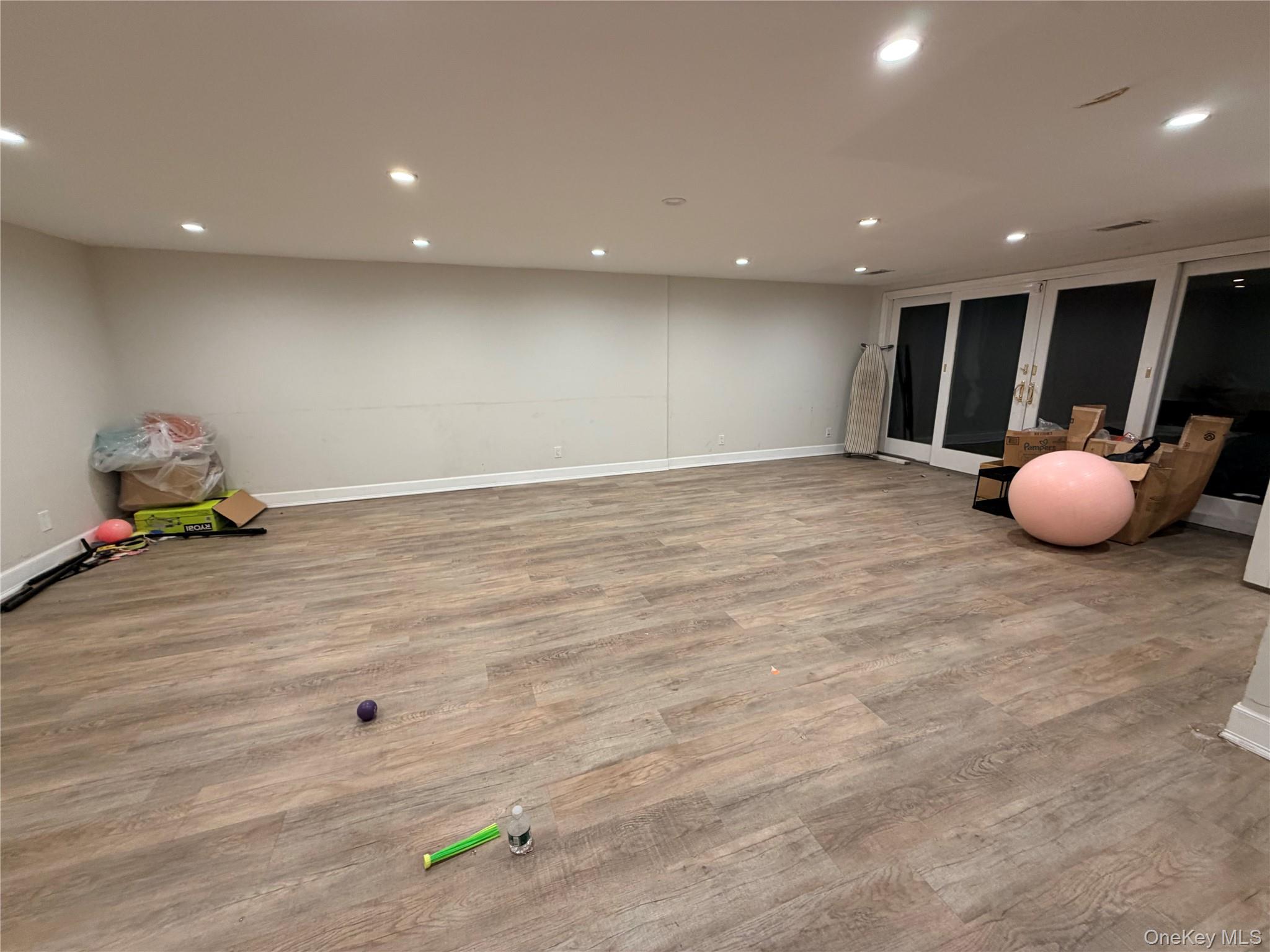 #3 photo, 48 Robin Lane, Plainview , NY 11803