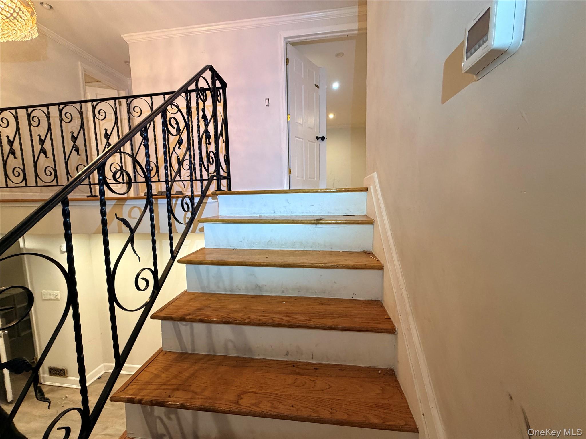 #5 photo, 48 Robin Lane, Plainview , NY 11803