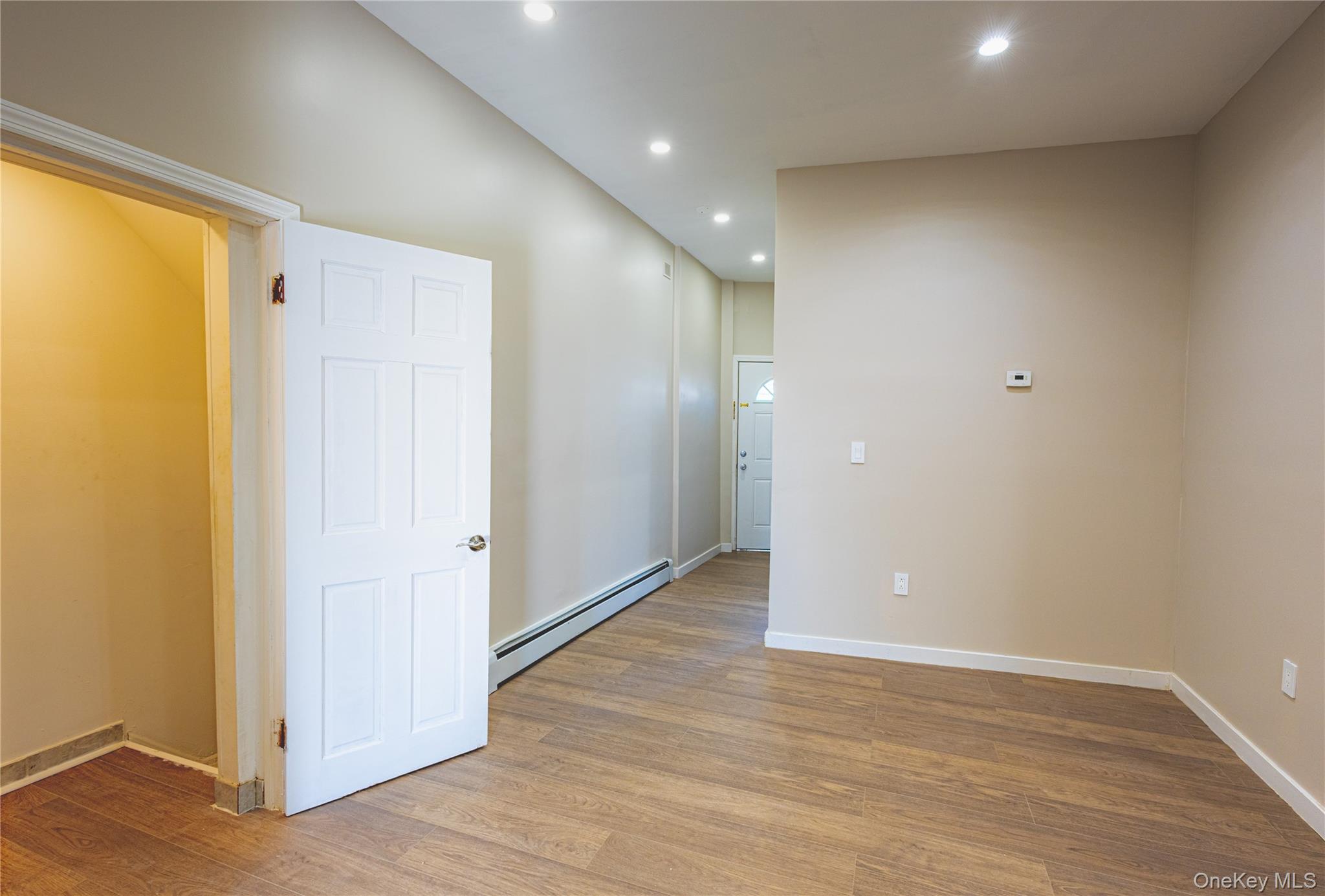 #18 photo, 132-16 Hillside Avenue, Richmond Hill , NY 11418