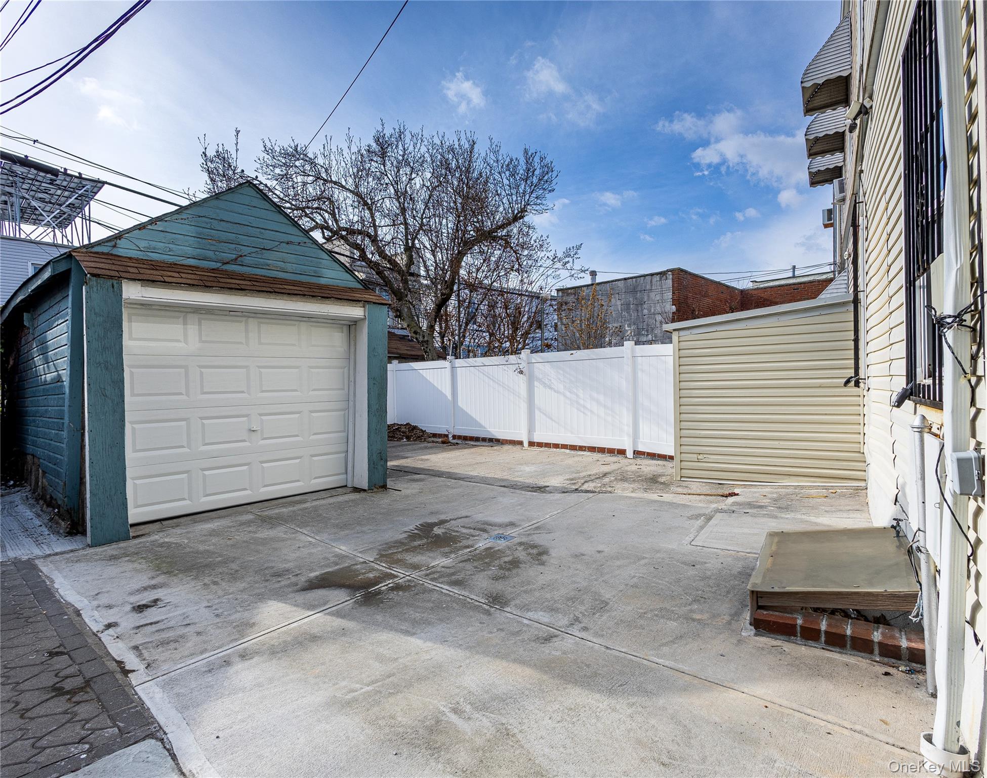 #3 photo, 132-16 Hillside Avenue, Richmond Hill , NY 11418