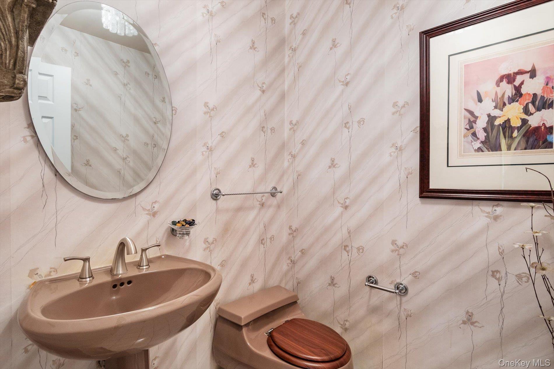 #16 photo, 219 Burrs Lane, Dix Hills , NY 11746