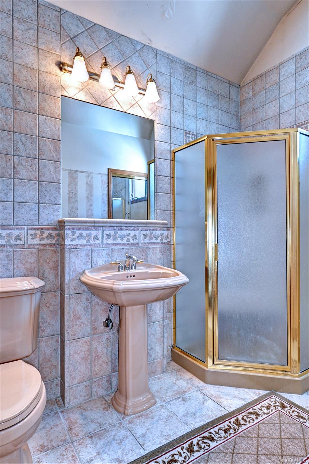 #20 photo, 16 Hempstead Street, 롱 아일랜드 Holtsville , NY 11742