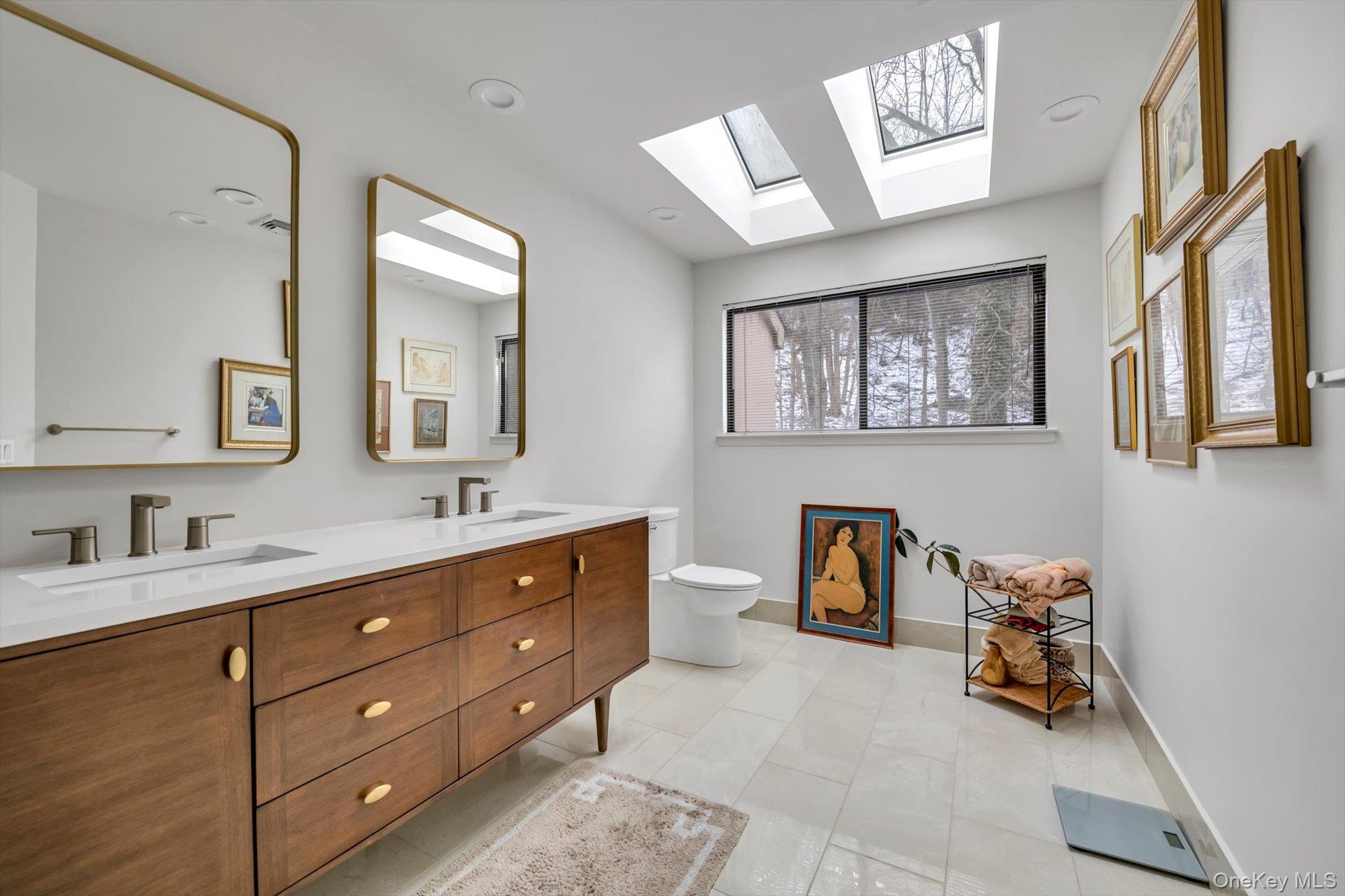 #13 photo, 6 John Bean Court, Port Washington , NY 11050