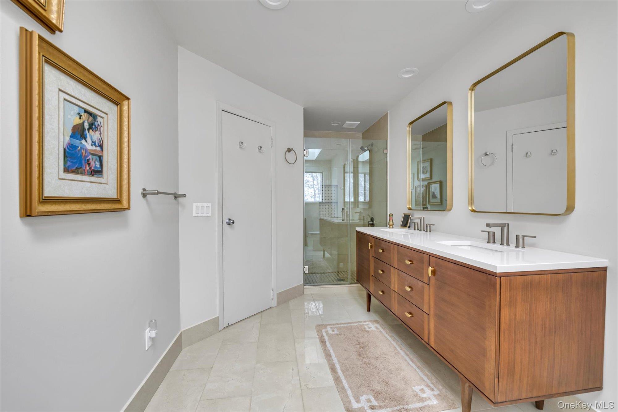 #14 photo, 6 John Bean Court, Port Washington , NY 11050