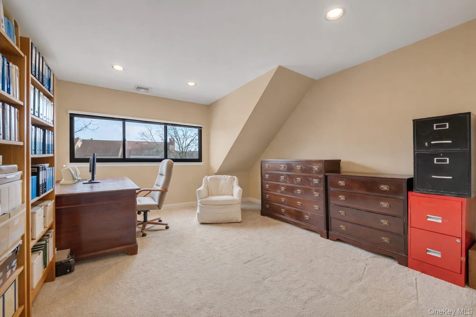 #15 photo, 6 John Bean Court, Port Washington , NY 11050