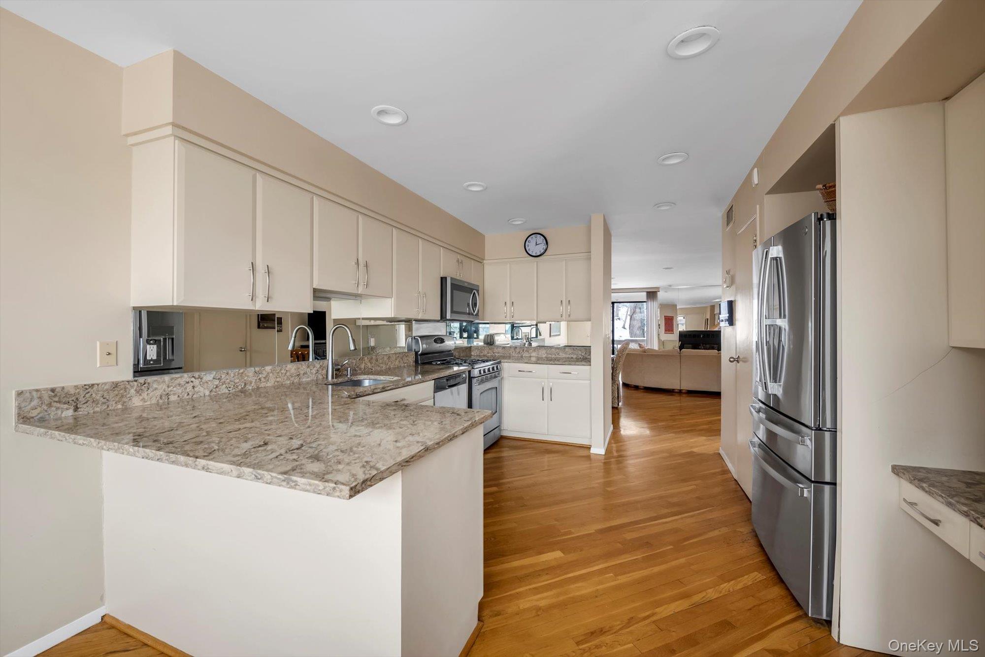 #6 photo, 6 John Bean Court, Port Washington , NY 11050