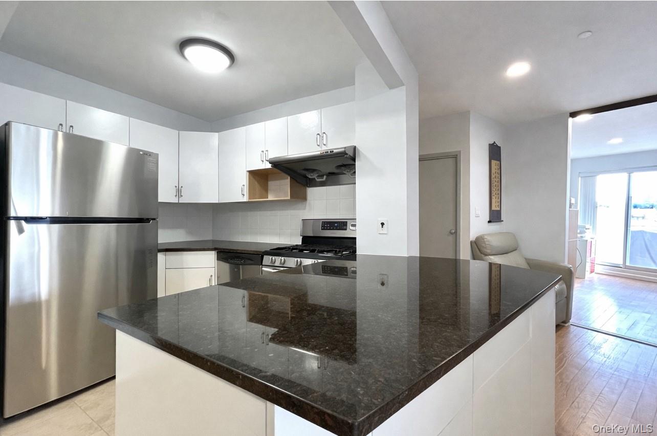 #4 photo, 78-36 46th Avenue, Elmhurst , NY 11373