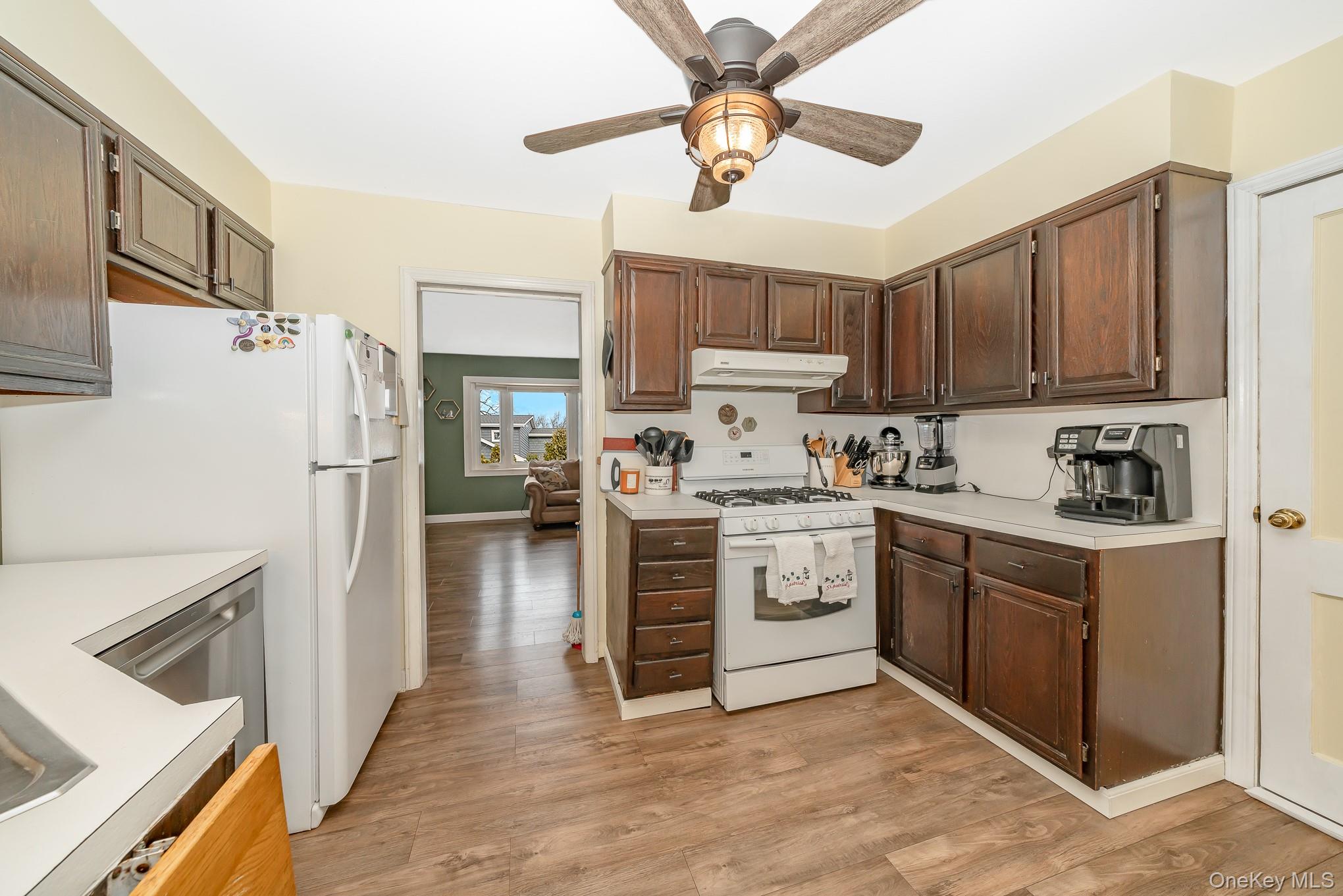 #13 photo, 126 Boston Avenue, Massapequa , NY 11758