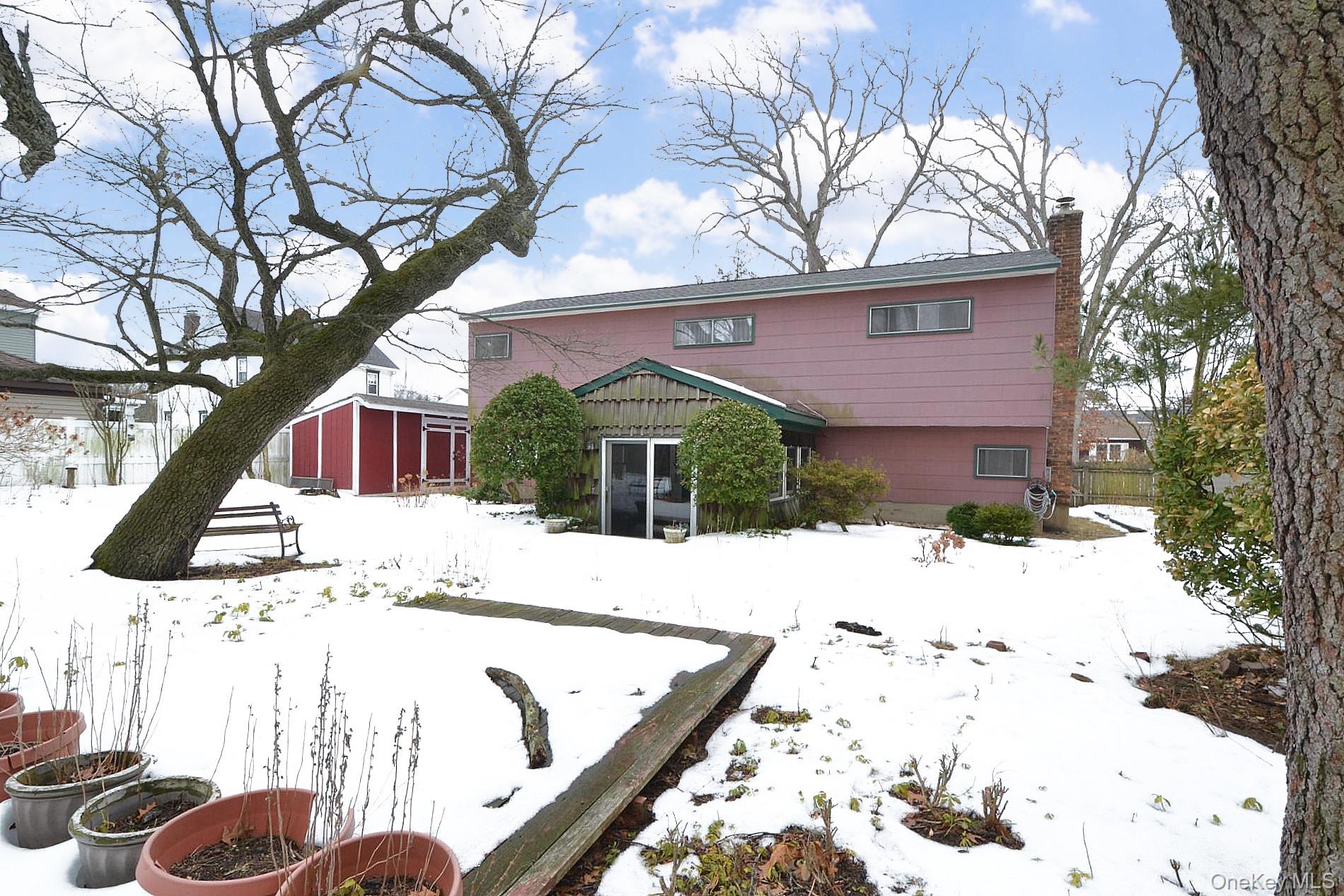 #14 photo, 11 Cherokee Street, Massapequa , NY 11758