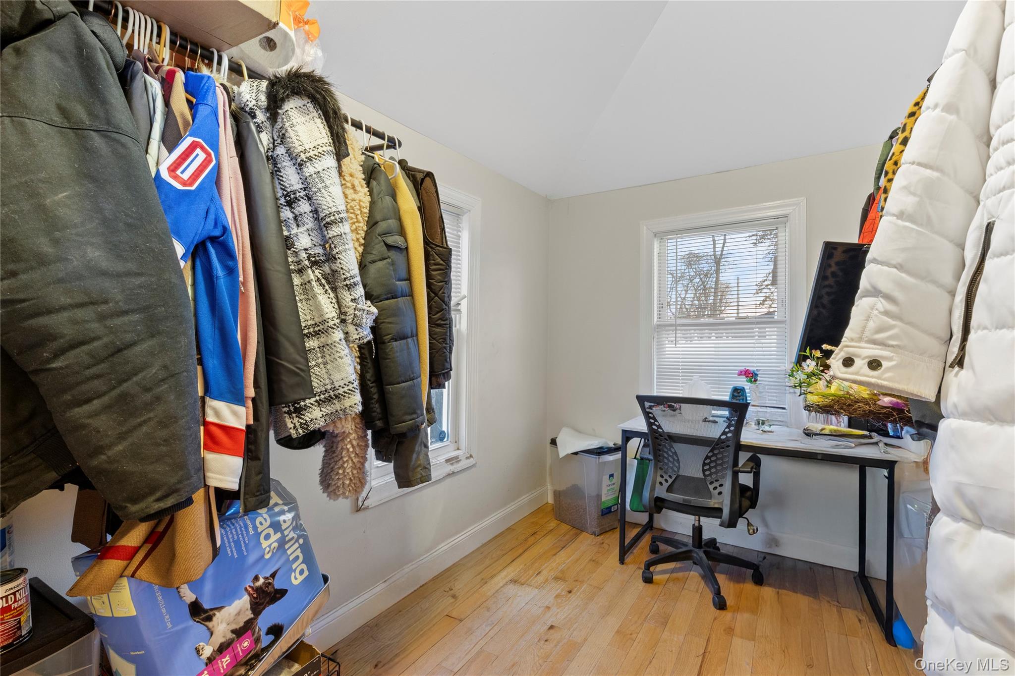 #11 photo, 23 Pineview Boulevard, সাফোক কাউন্টি Central Islip , NY 11722