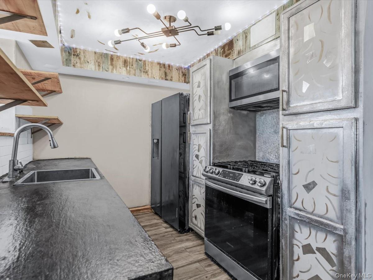 #7 photo, 113 Beach 60th Street, Arverne , NY 11692