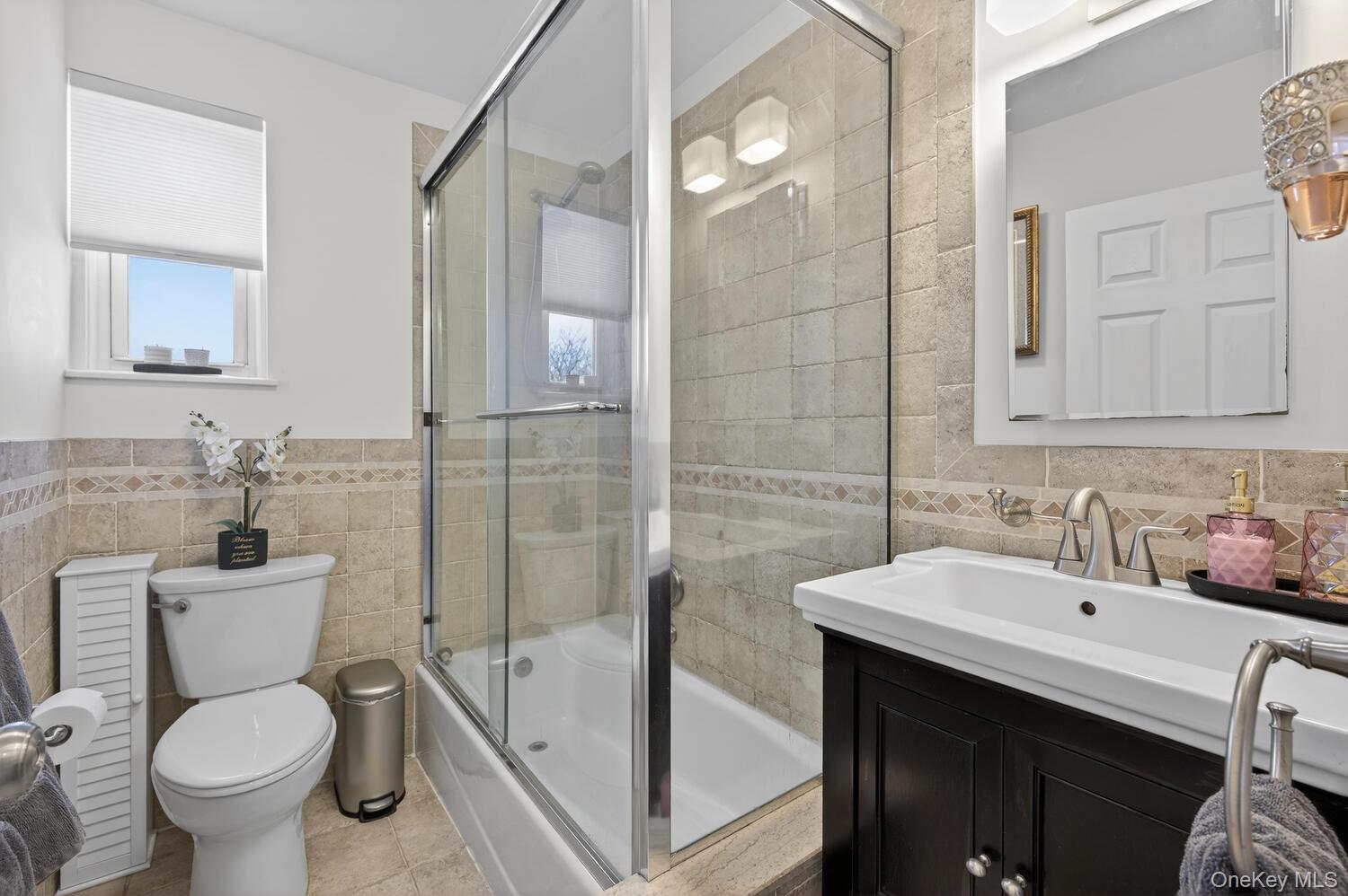 #7 photo, 360 Stewart Avenue, Garden City , NY 11530