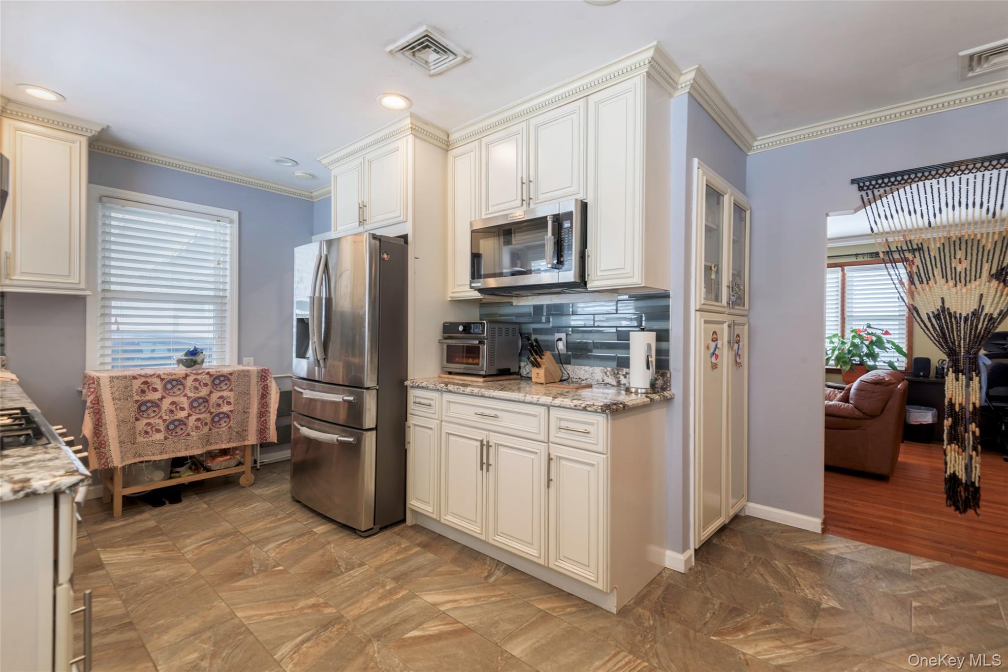 #13 photo, 34 Pine Street, নাসাউ কাউন্টি Hicksville , NY 11801