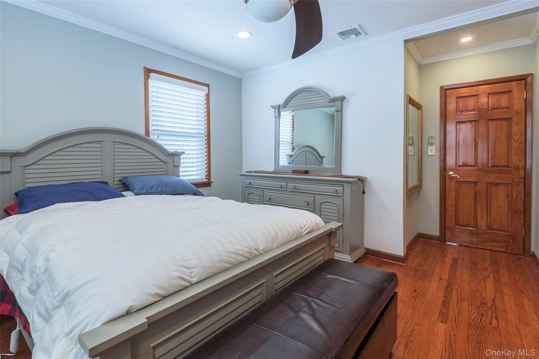 #18 photo, 34 Pine Street, নাসাউ কাউন্টি Hicksville , NY 11801