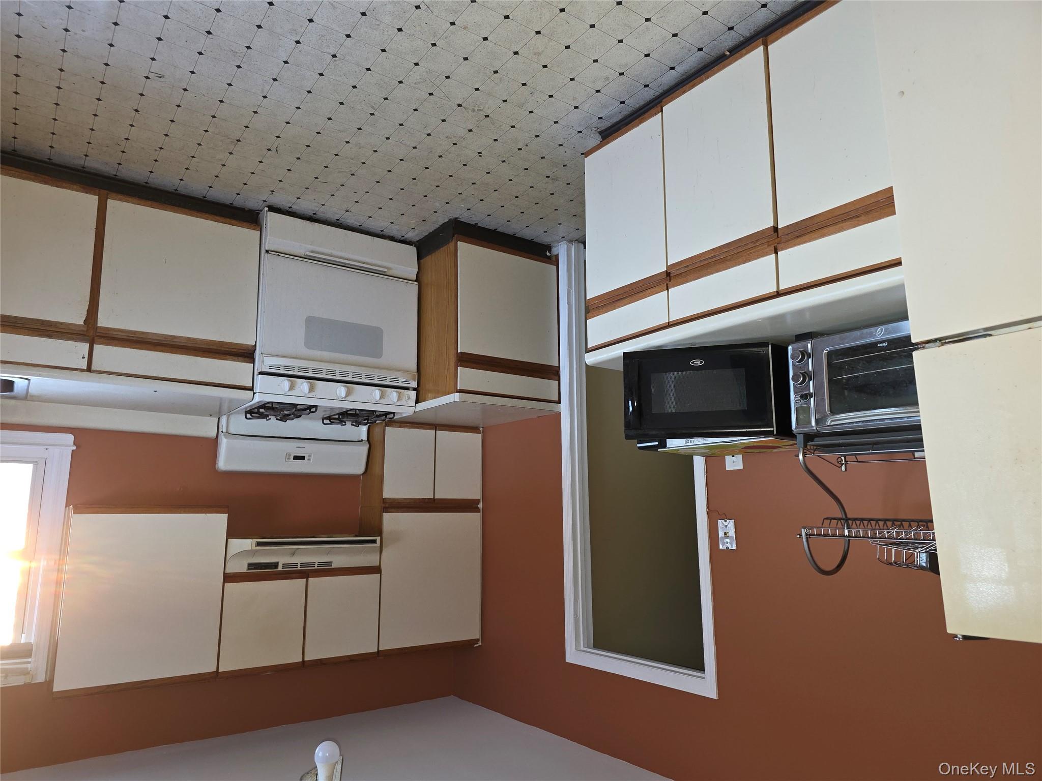 #20 photo, 250 Overton Street, Deer Park , NY 11729