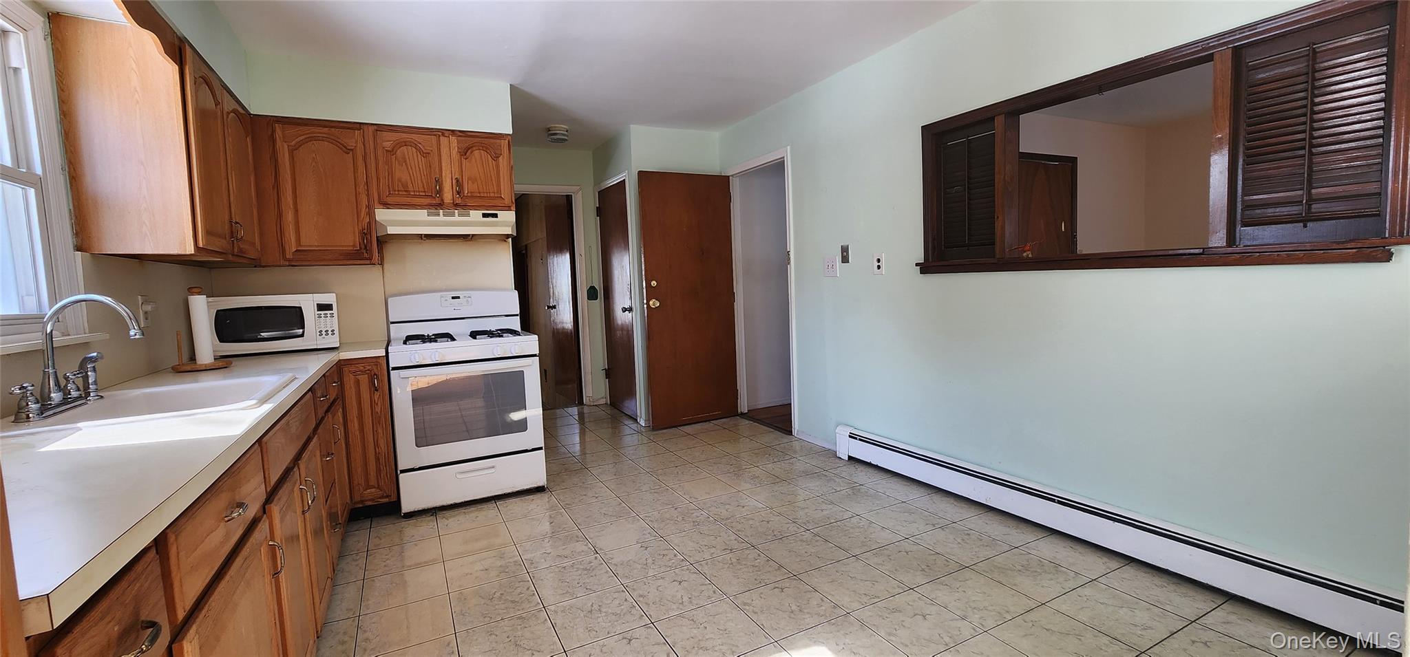 #6 photo, 250 Overton Street, Deer Park , NY 11729