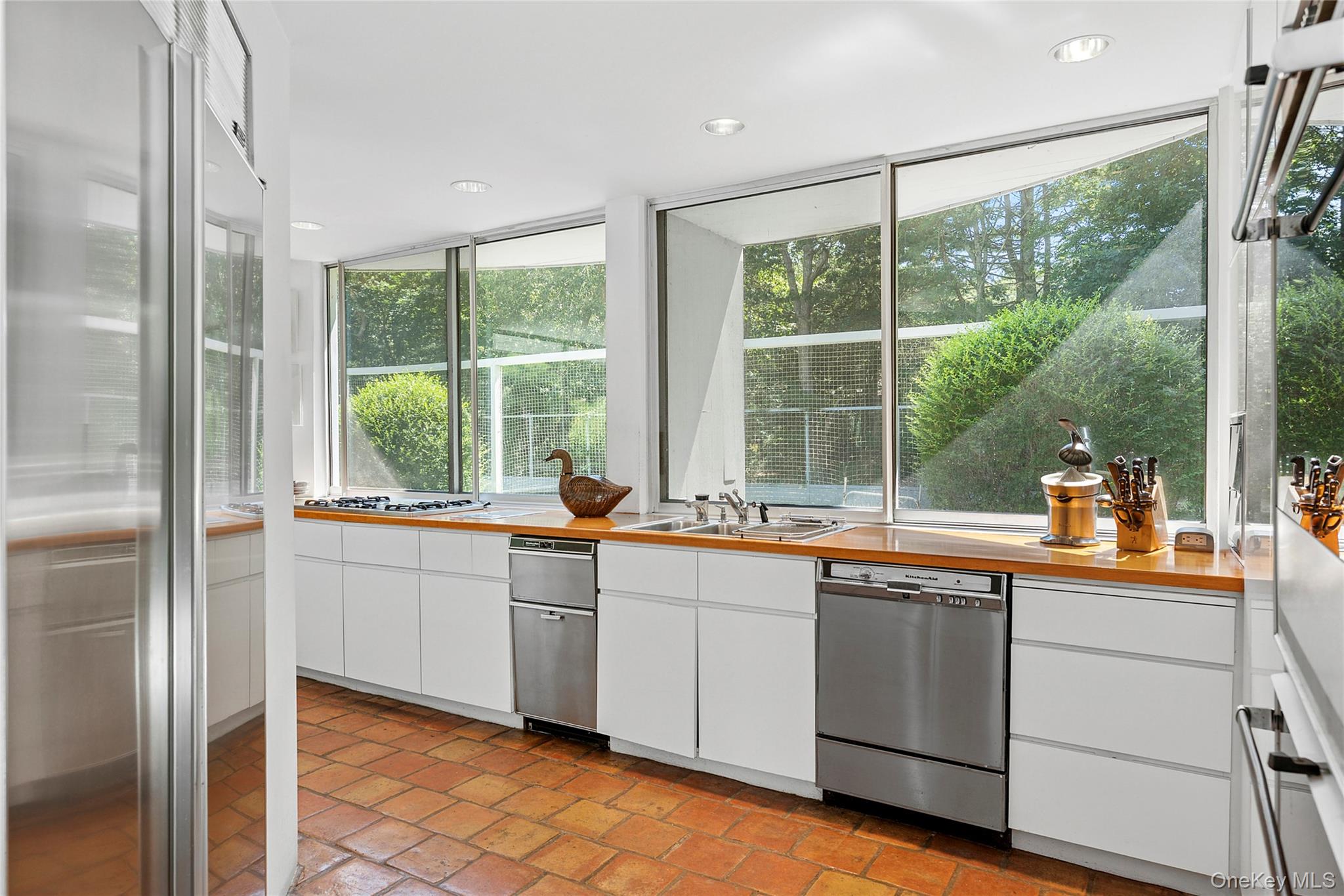 #7 photo, 12 Lakewood Lane, Quogue , NY 11959