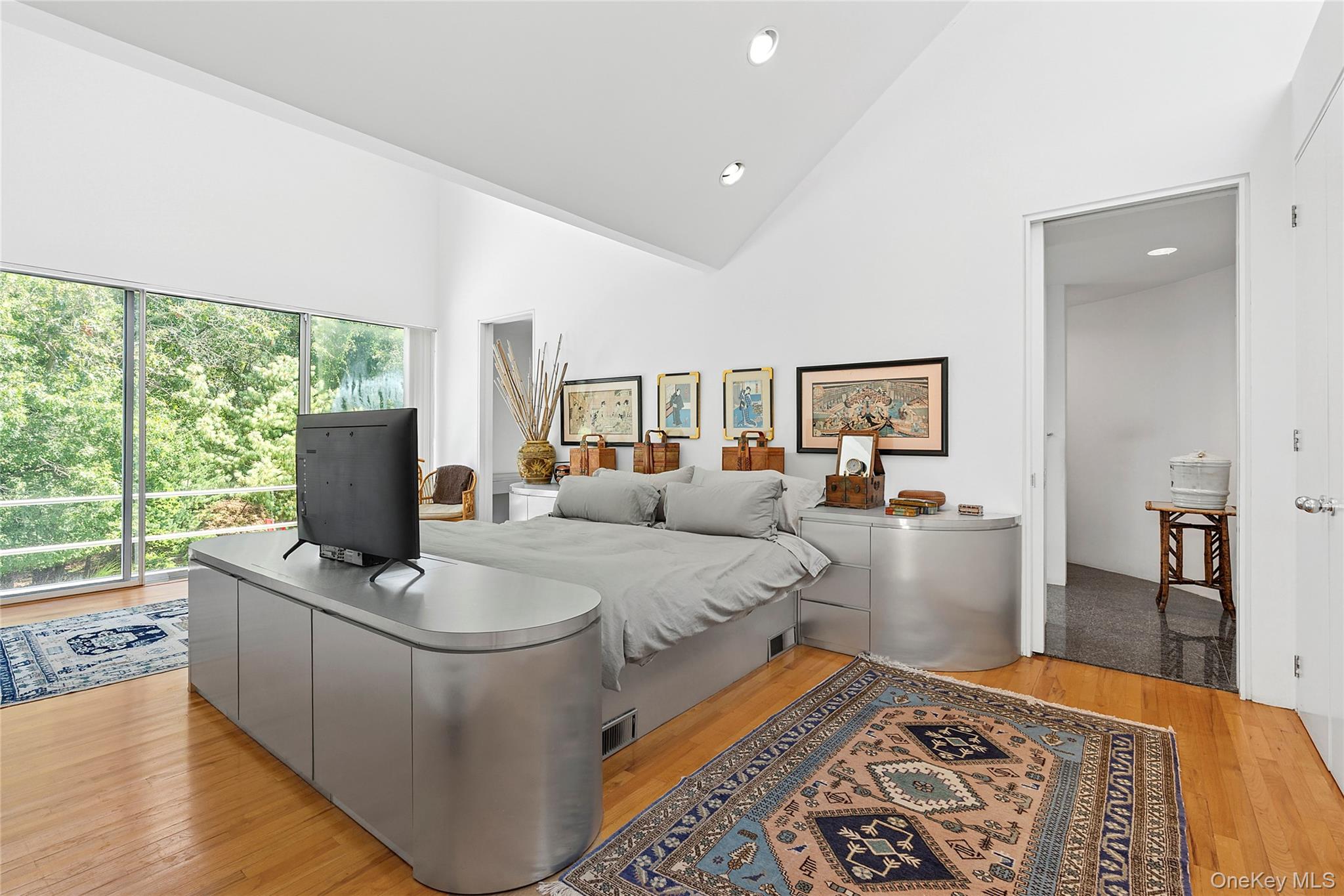 #8 photo, 12 Lakewood Lane, Quogue , NY 11959