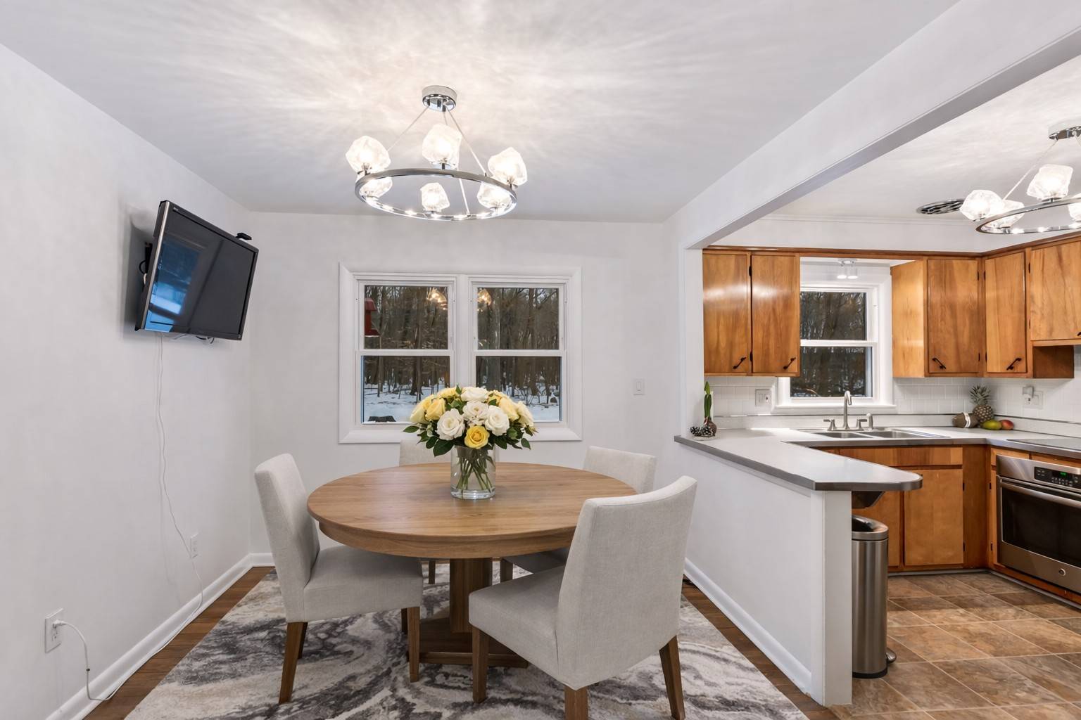 #12 photo, 15 Maywood Dr, Schenectady , NY 12302