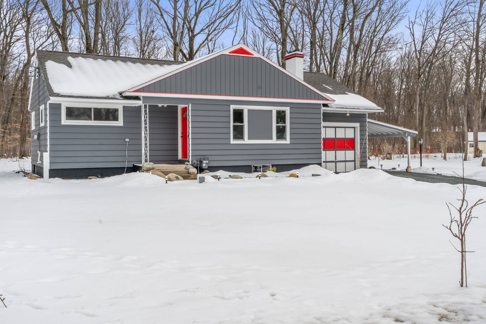 #2 photo, 15 Maywood Dr, Schenectady , NY 12302