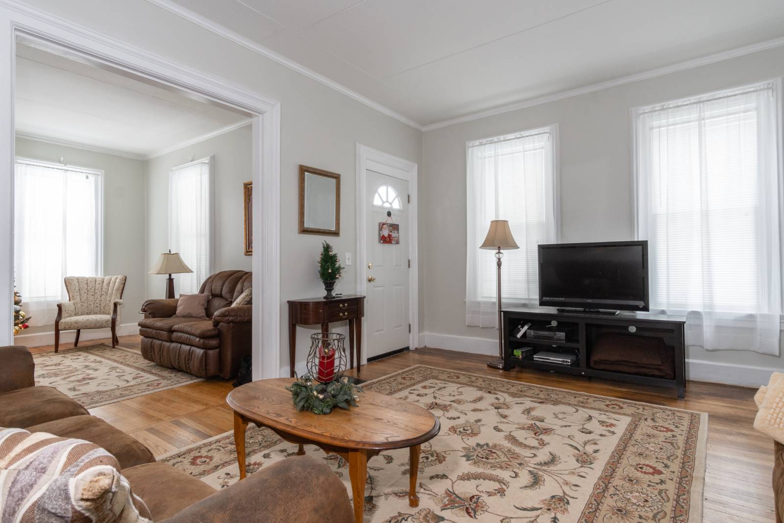 #4 photo, 302 S William St, 뉴욕주 Johnstown , NY 12095