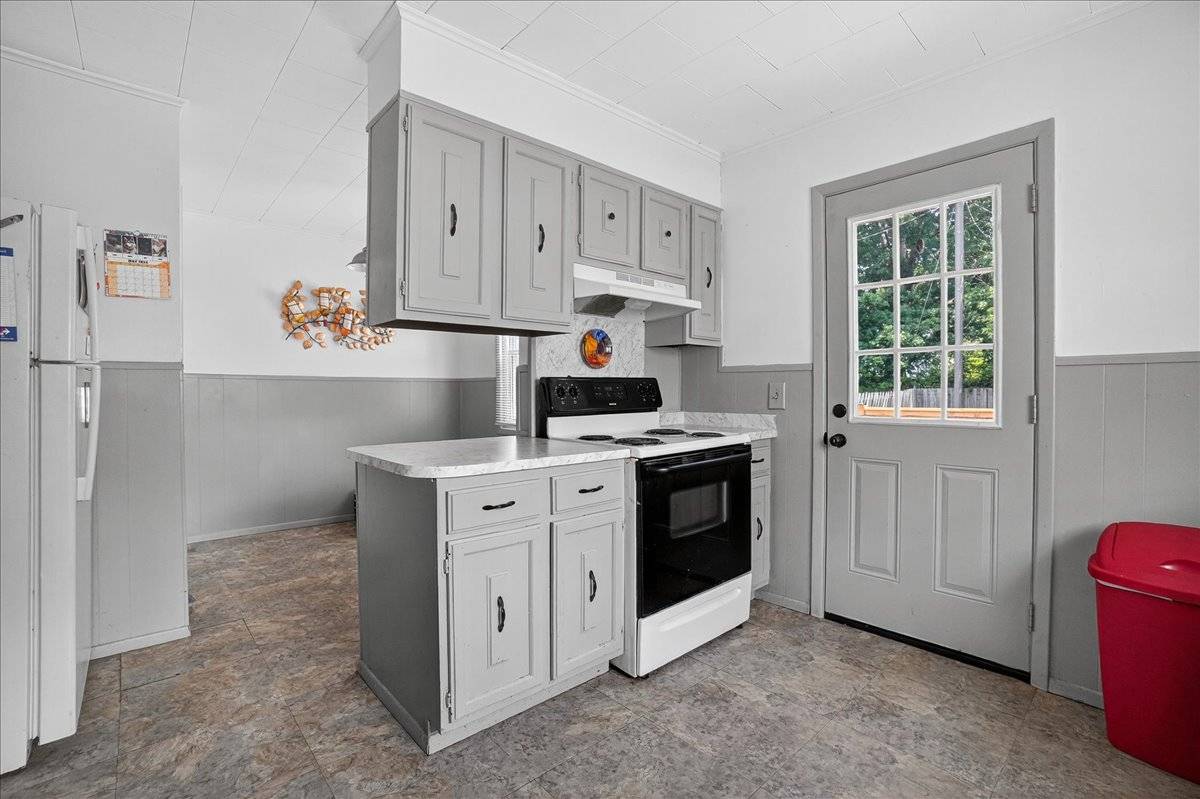 #40 photo, 302 S William St, 뉴욕주 Johnstown , NY 12095