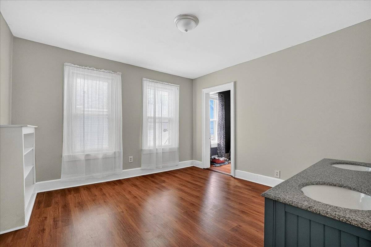 #52 photo, 302 S William St, 뉴욕주 Johnstown , NY 12095