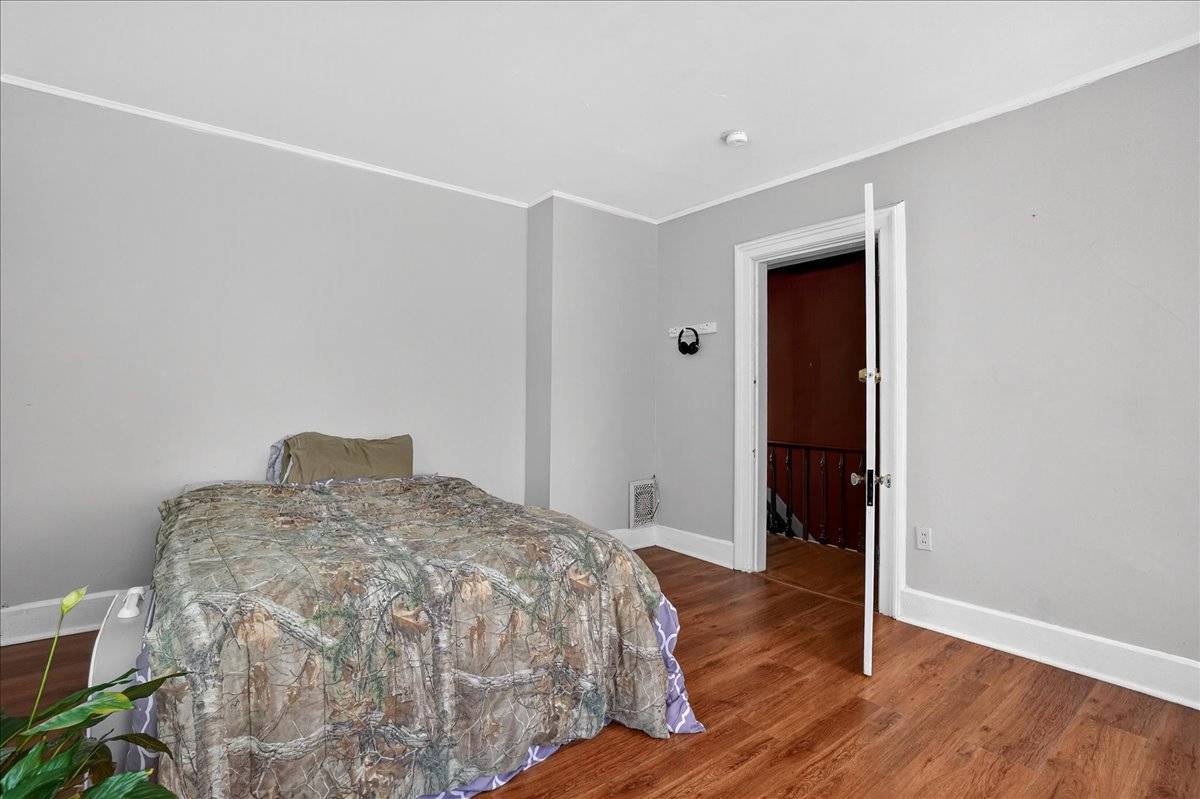 #57 photo, 302 S William St, 뉴욕주 Johnstown , NY 12095