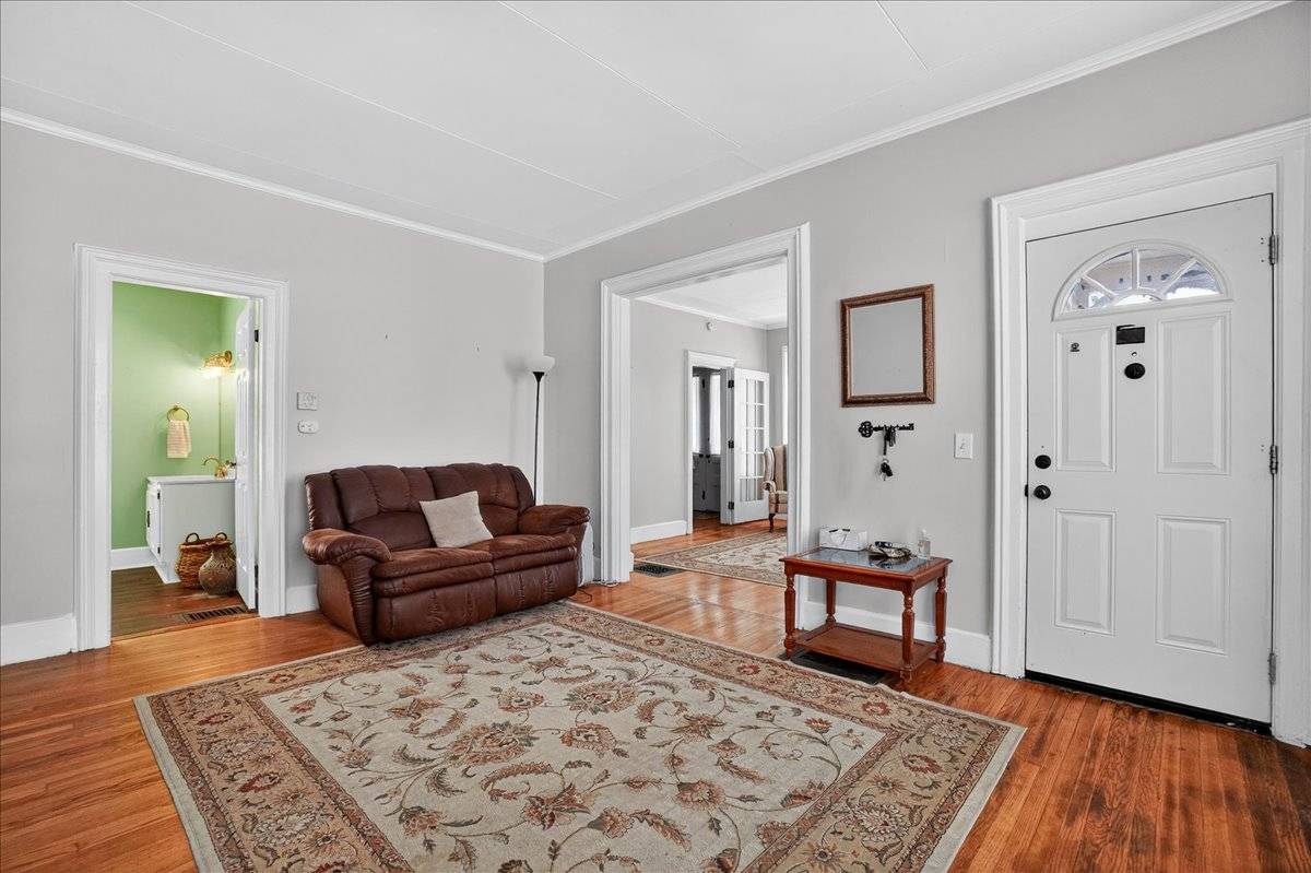 #6 photo, 302 S William St, 뉴욕주 Johnstown , NY 12095