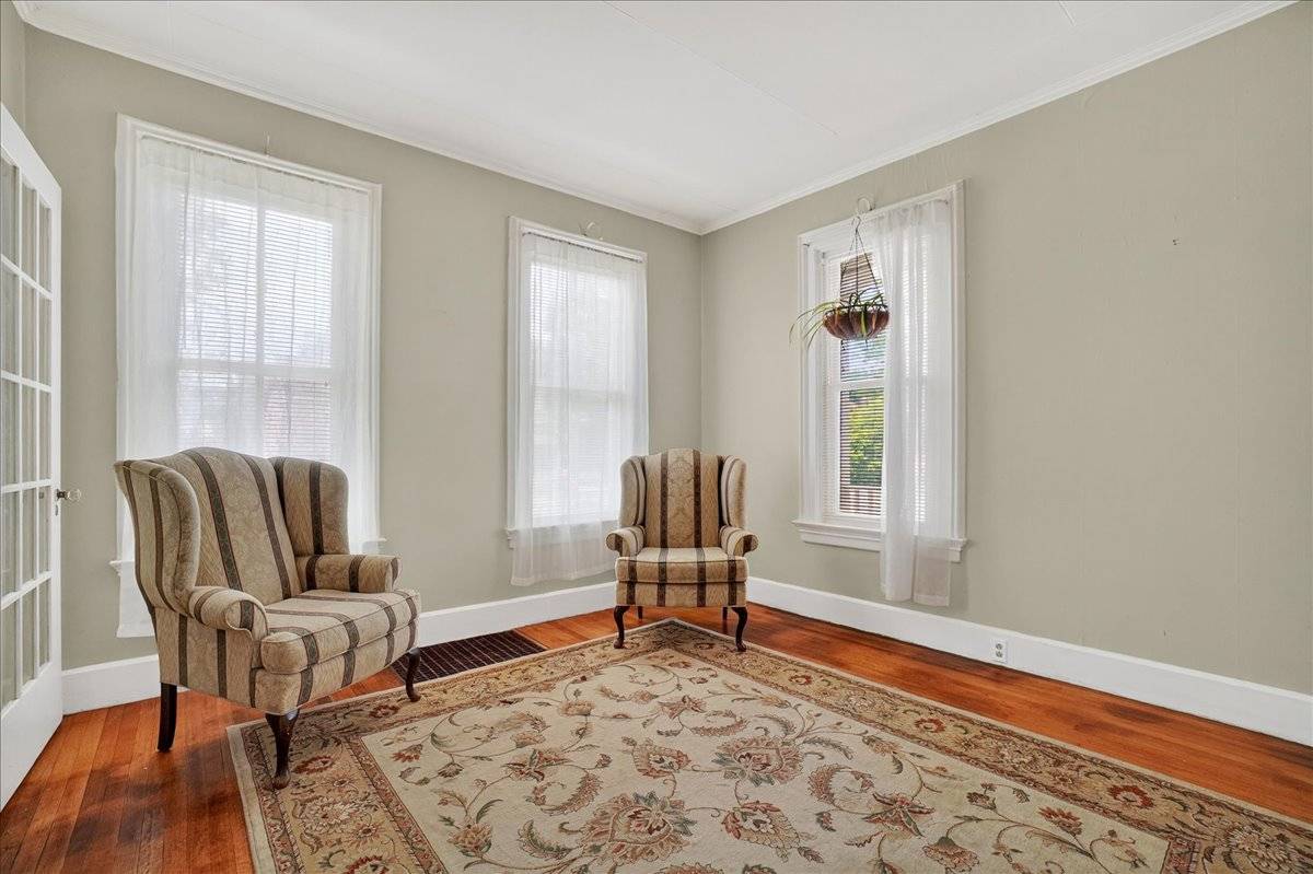 #9 photo, 302 S William St, 뉴욕주 Johnstown , NY 12095