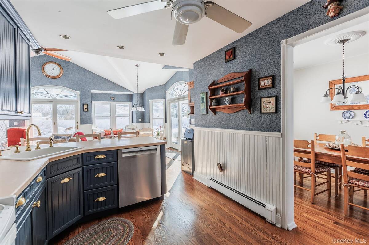 #9 photo, 45 Terry Lane, Commack , NY 11725