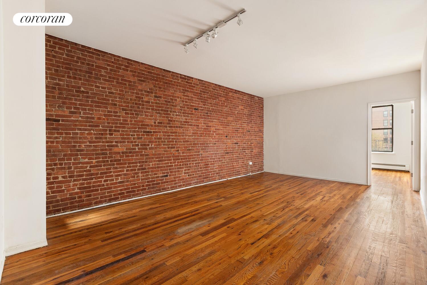 #1 photo, New York City, Hell's Kitchen , NY 10036