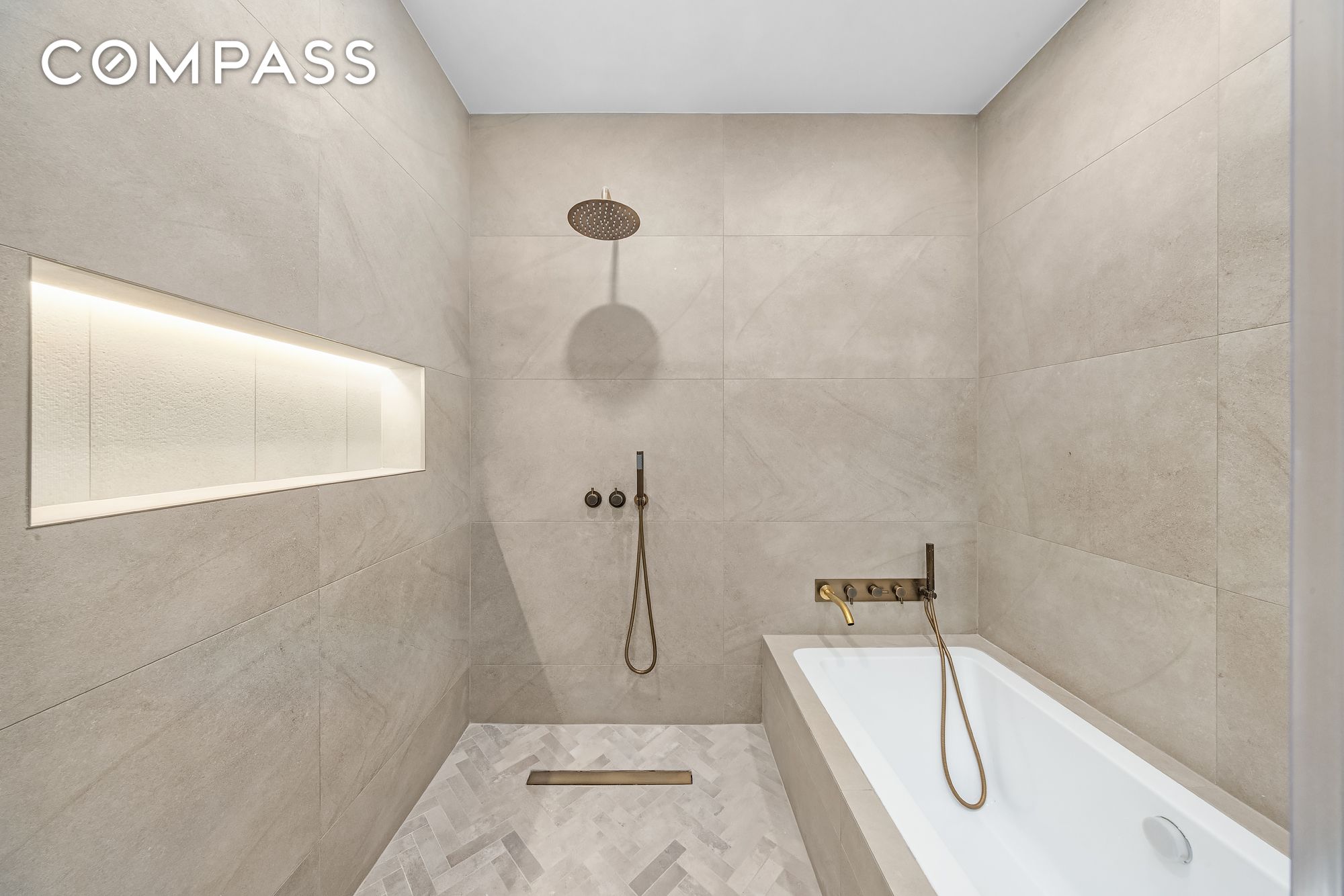 #11 photo, 110 E 37th Street, Манхэттен ‖ Murray Hill , NY 10016