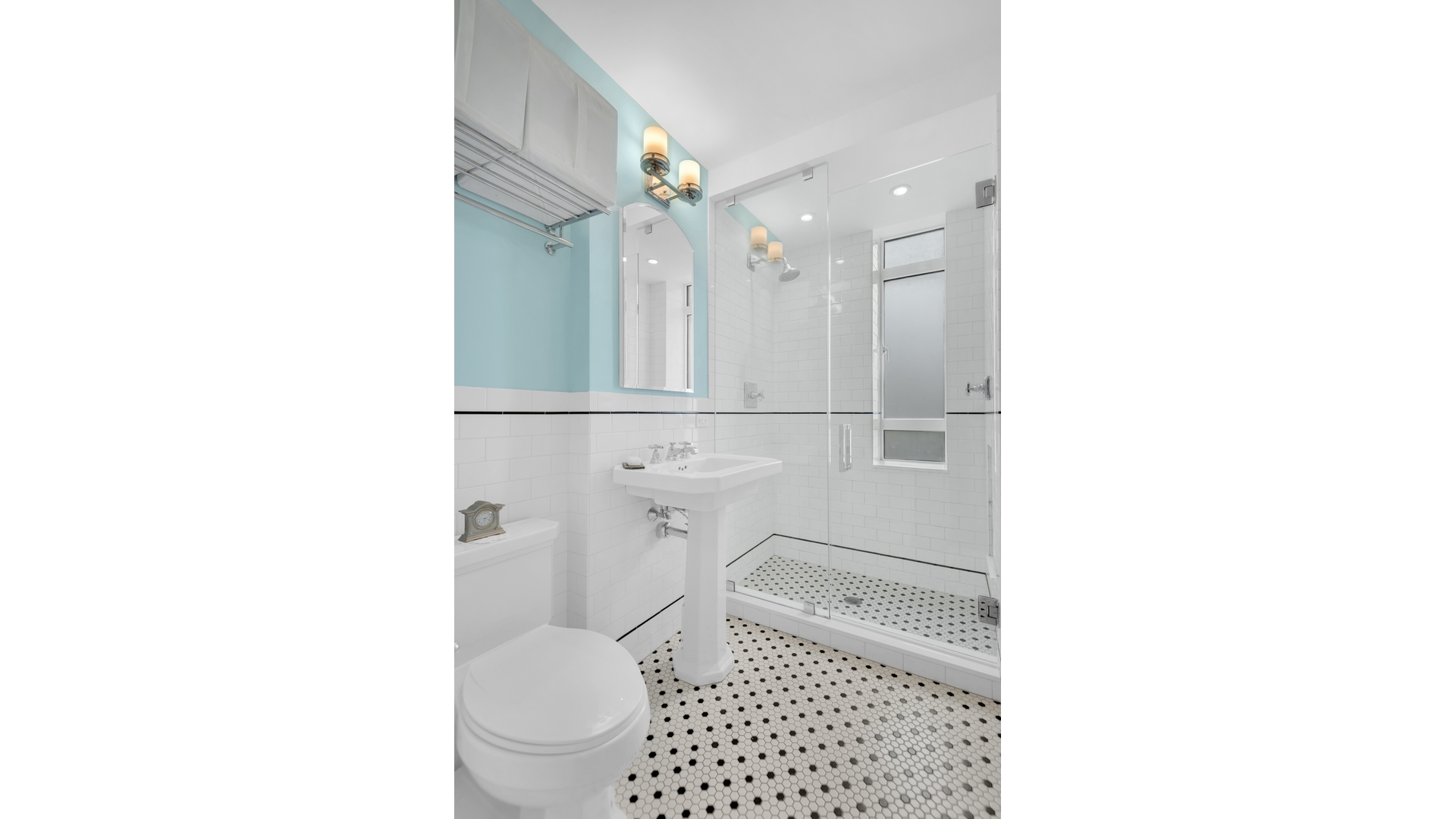 #11 photo, 25 CENTRAL Park W, מנהטן Lincoln Square , NY 10023