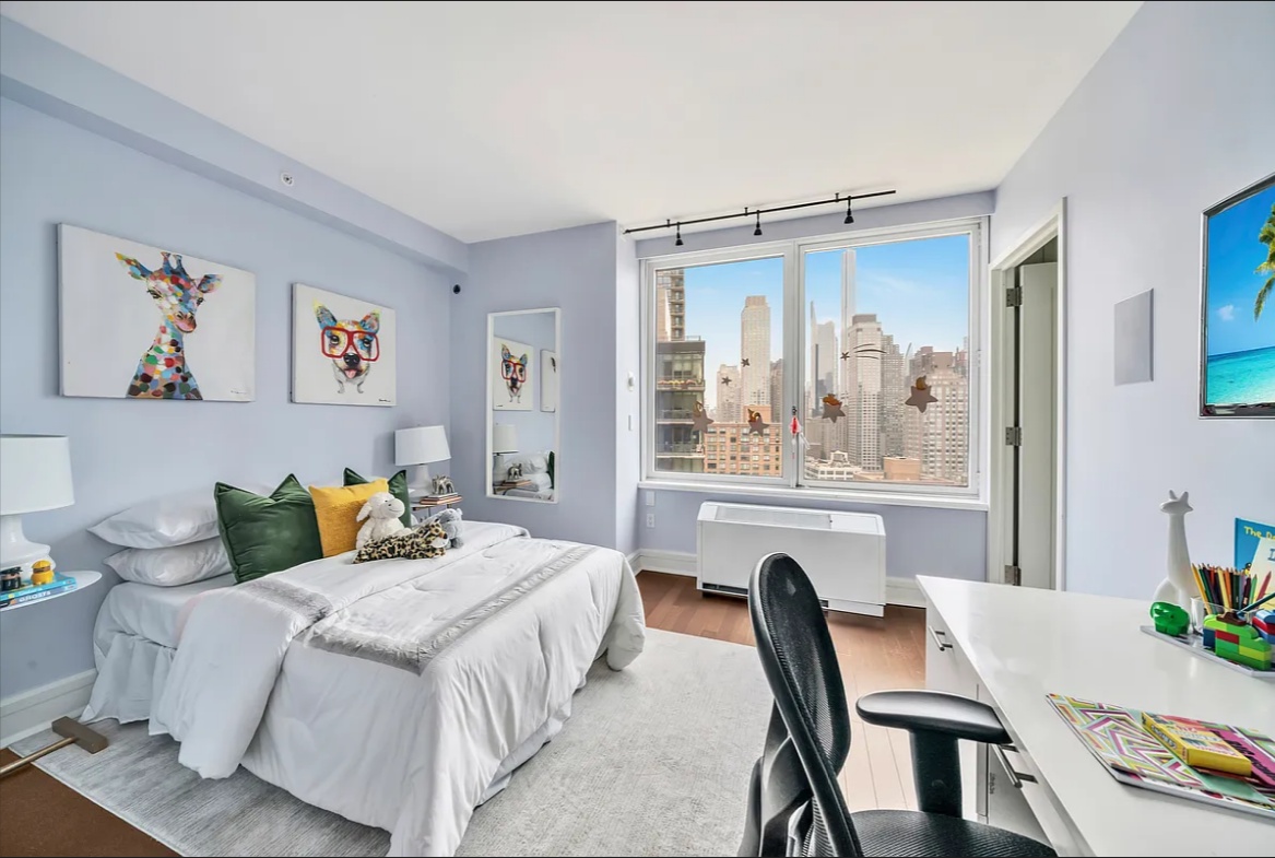 #6 photo, New York City, Lincoln Square , NY 10069